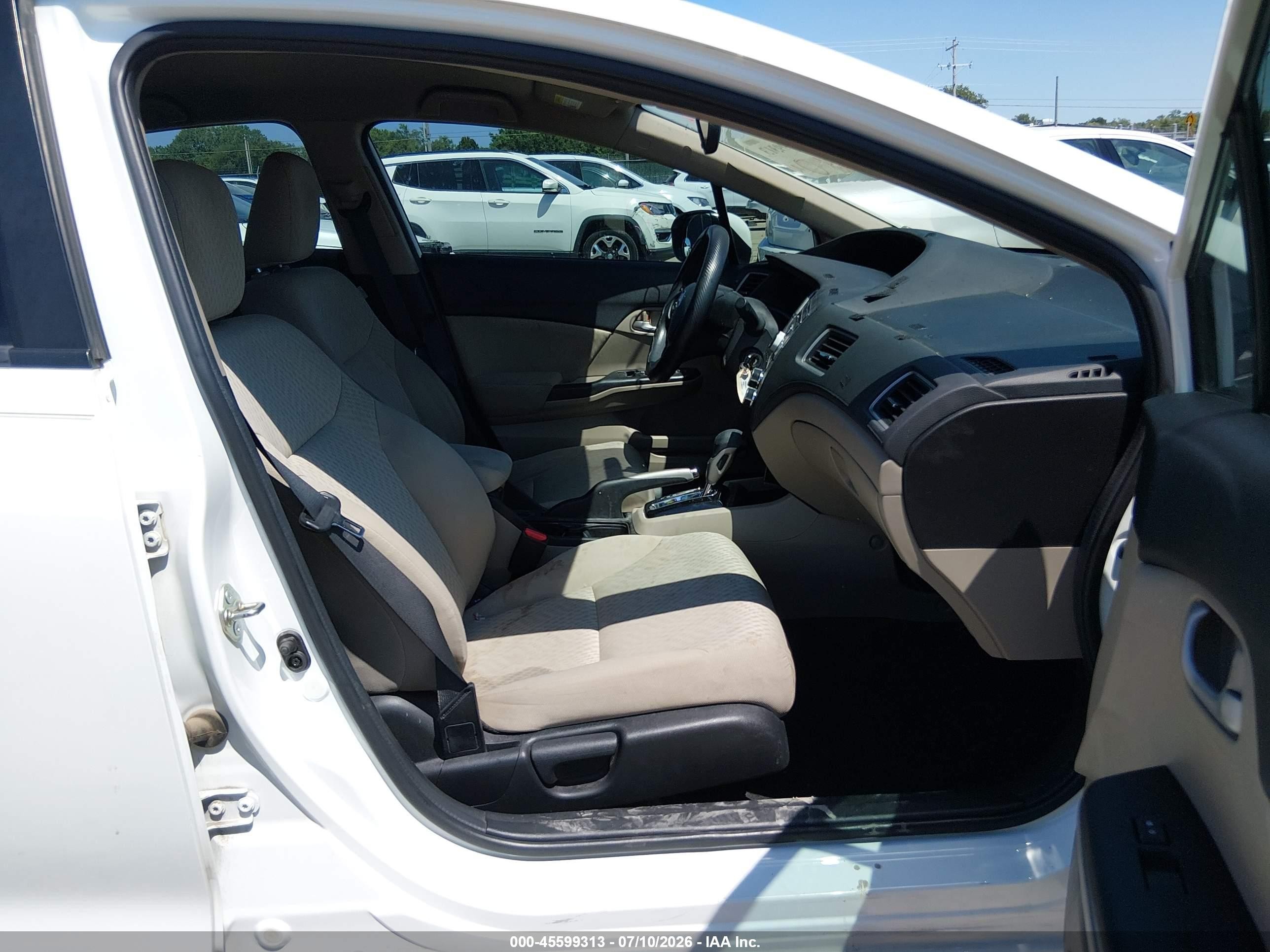 2015 Honda Civic Lx White vin: 19XFB2F57FE052518