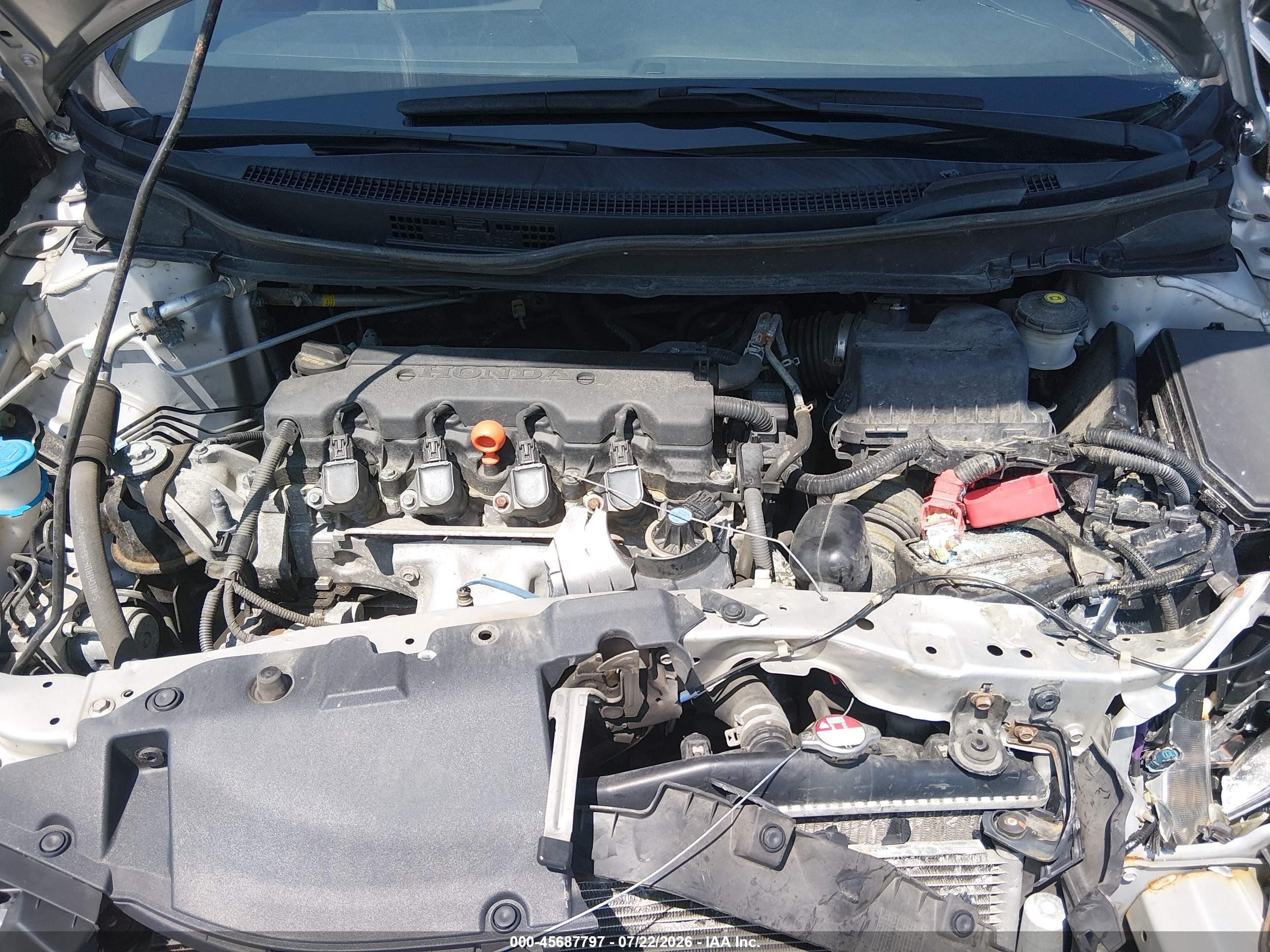 2015 Honda Civic Lx Серебряный vin: 19XFB2F57FE056178