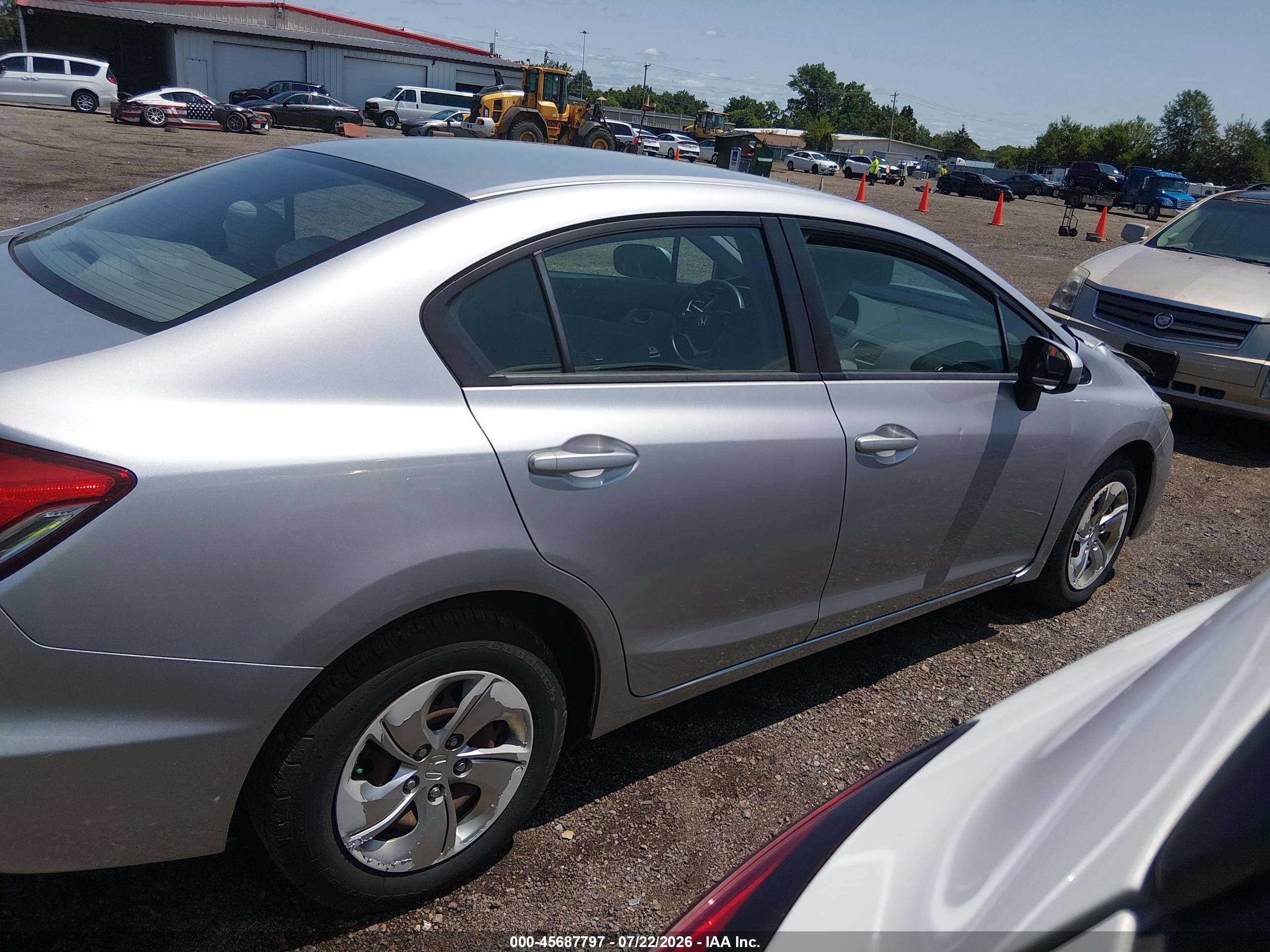 2015 Honda Civic Lx Серебряный vin: 19XFB2F57FE056178