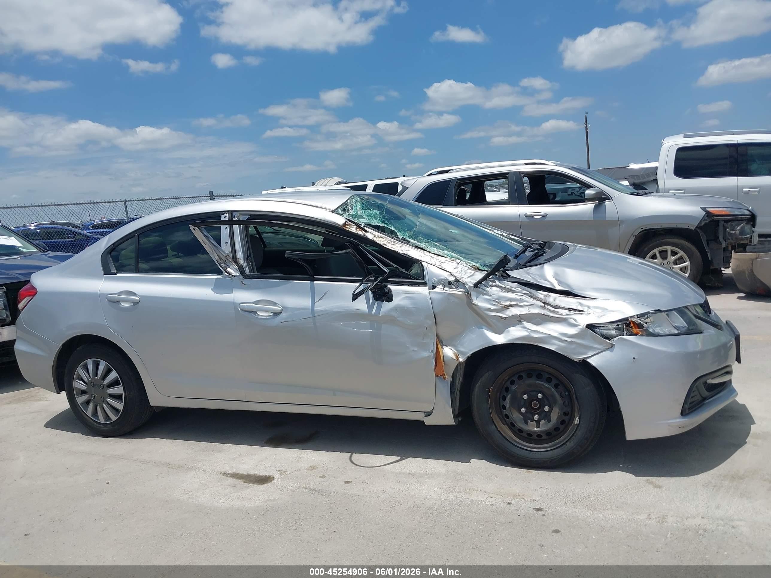 2015 Honda Civic Lx Silver vin: 19XFB2F57FE060733