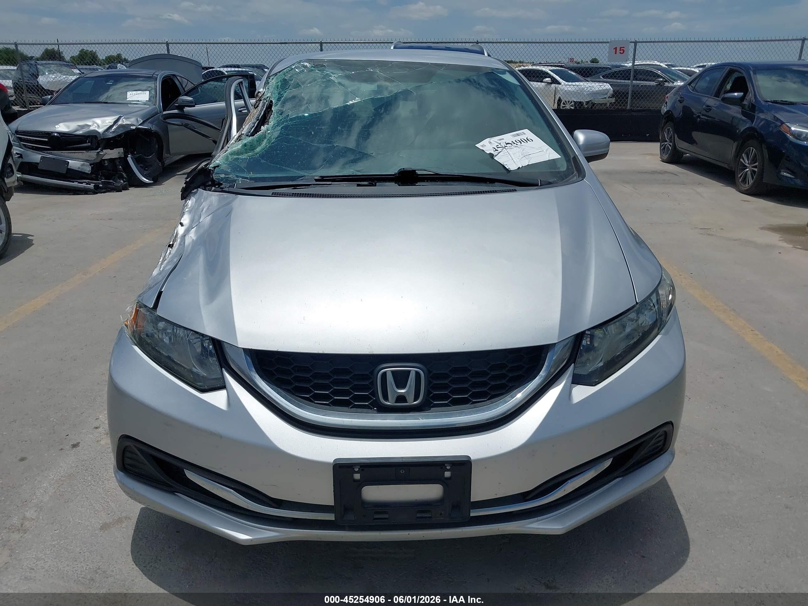 2015 Honda Civic Lx Silver vin: 19XFB2F57FE060733