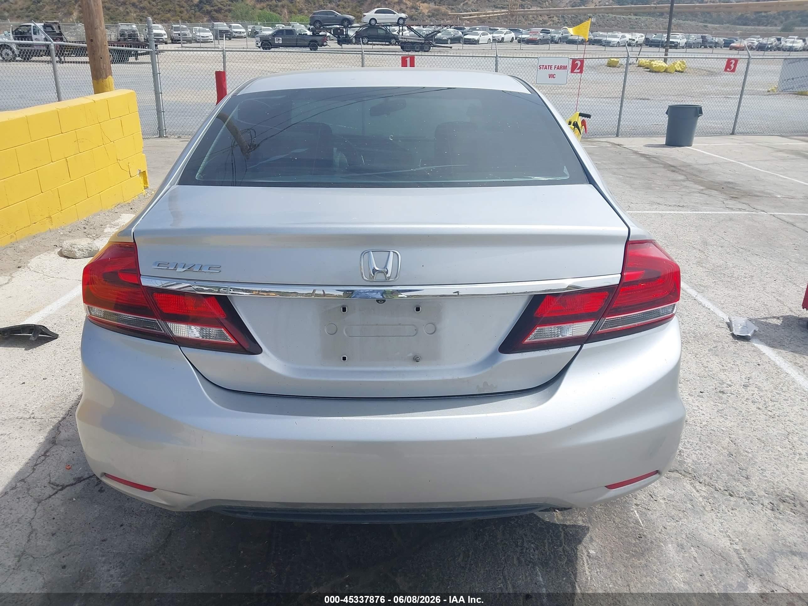 2015 Honda Civic Lx Silver vin: 19XFB2F57FE077189