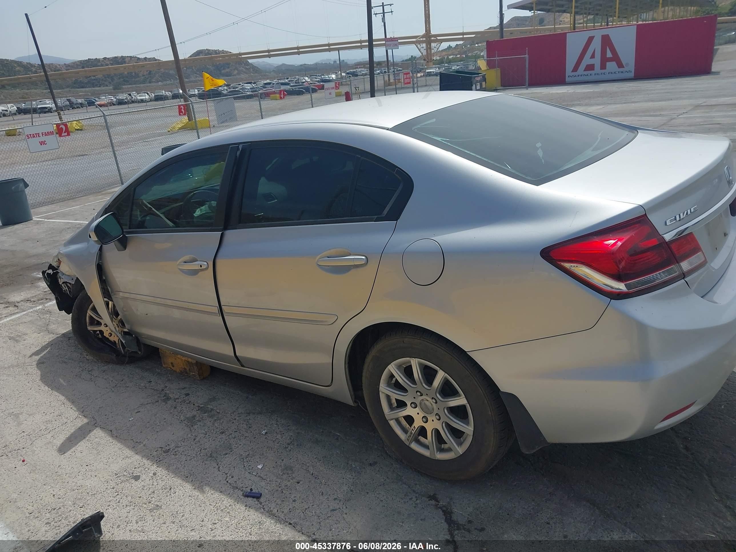 2015 Honda Civic Lx Silver vin: 19XFB2F57FE077189