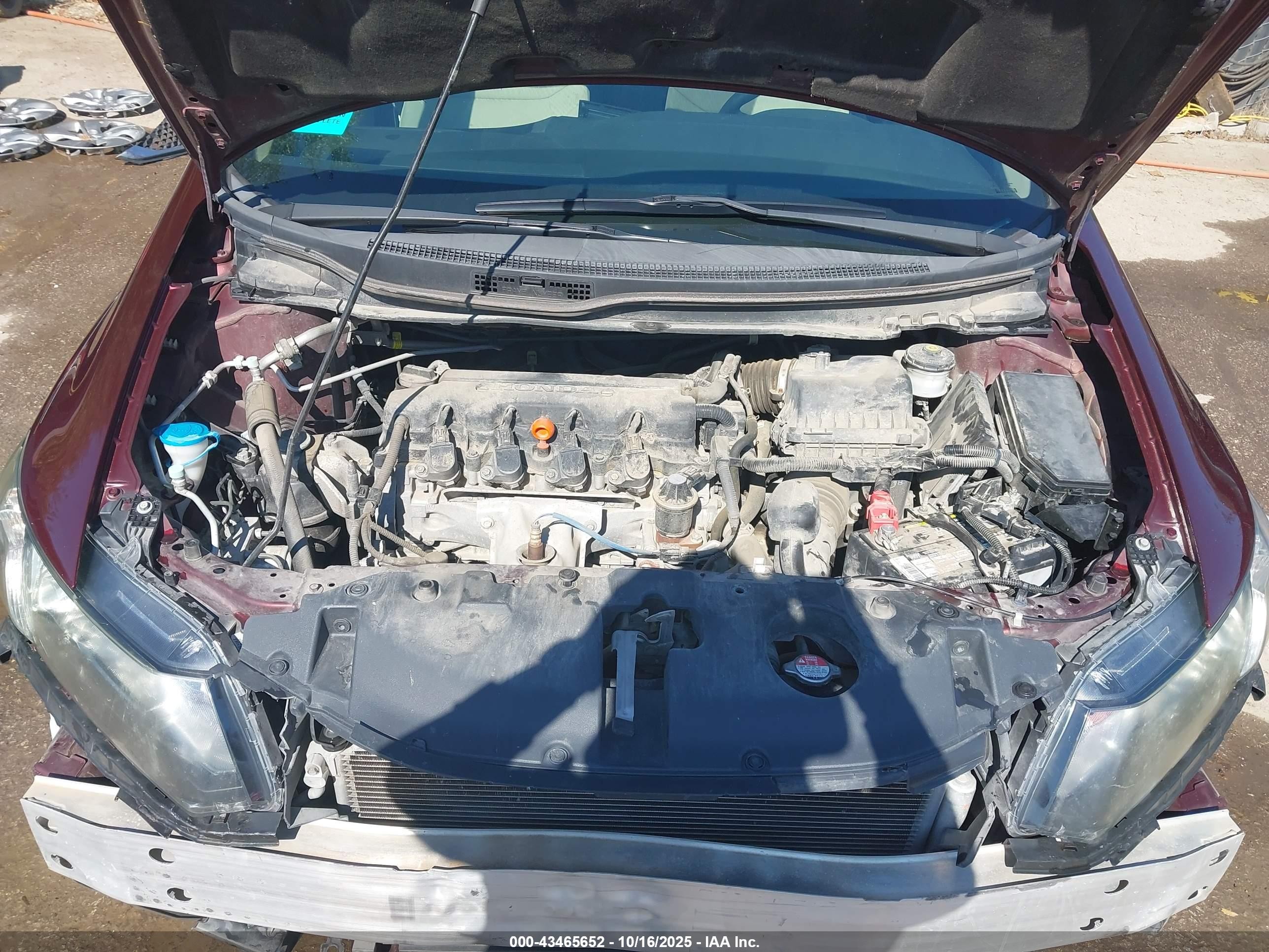 2015 Honda Civic Lx Burgundy vin: 19XFB2F57FE091738