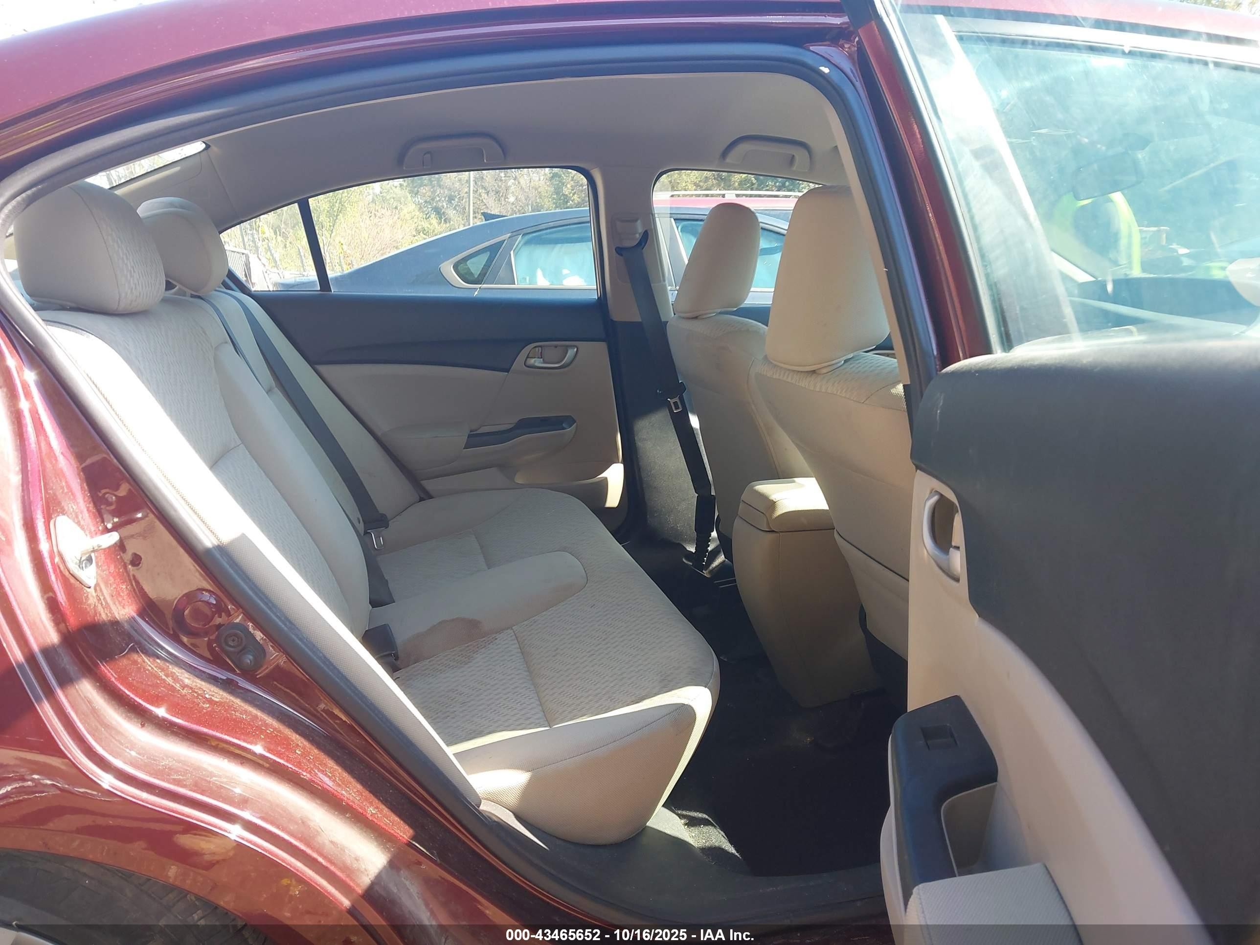 2015 Honda Civic Lx Burgundy vin: 19XFB2F57FE091738