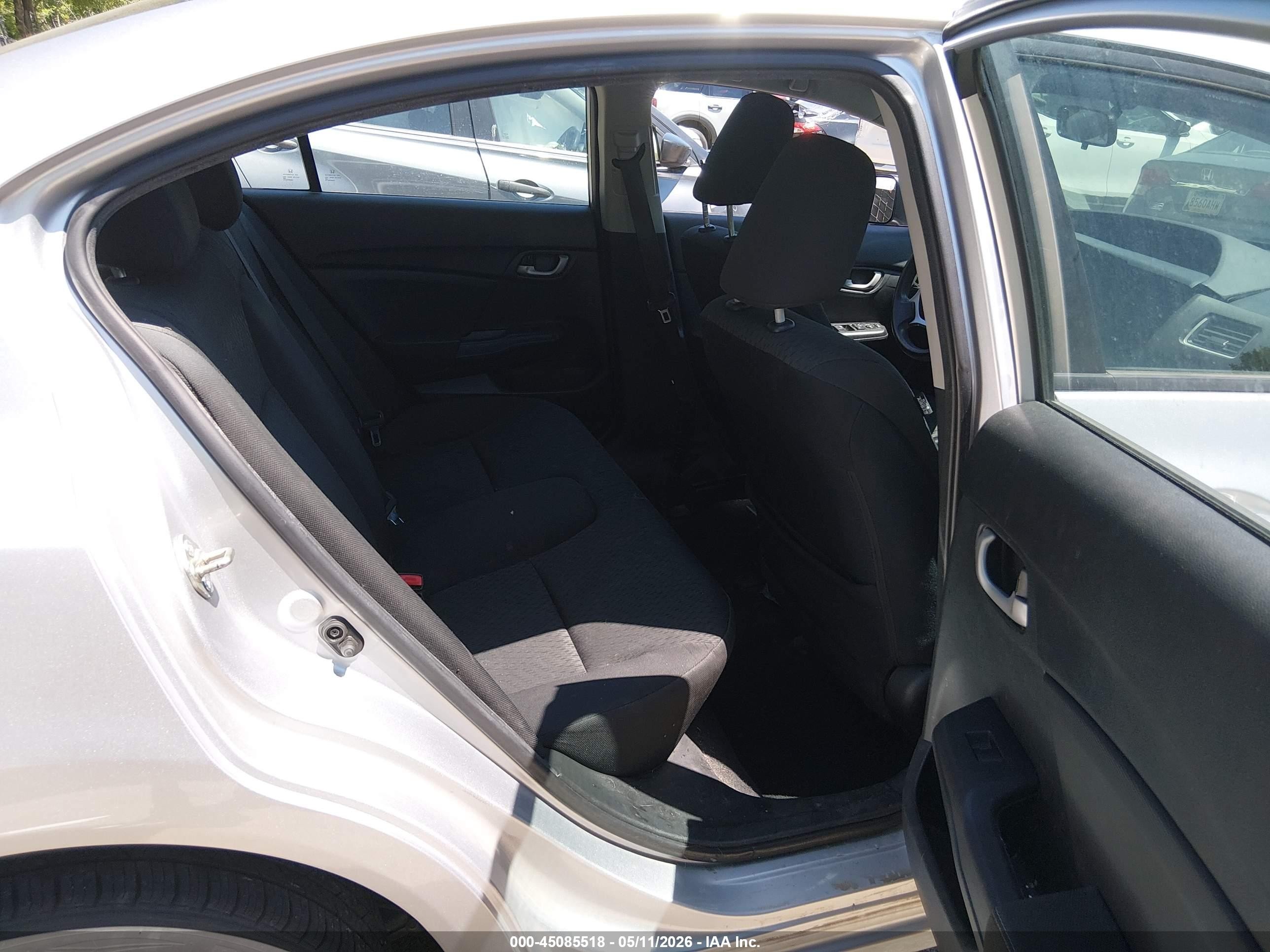 2015 Honda Civic Lx Silver vin: 19XFB2F57FE098866