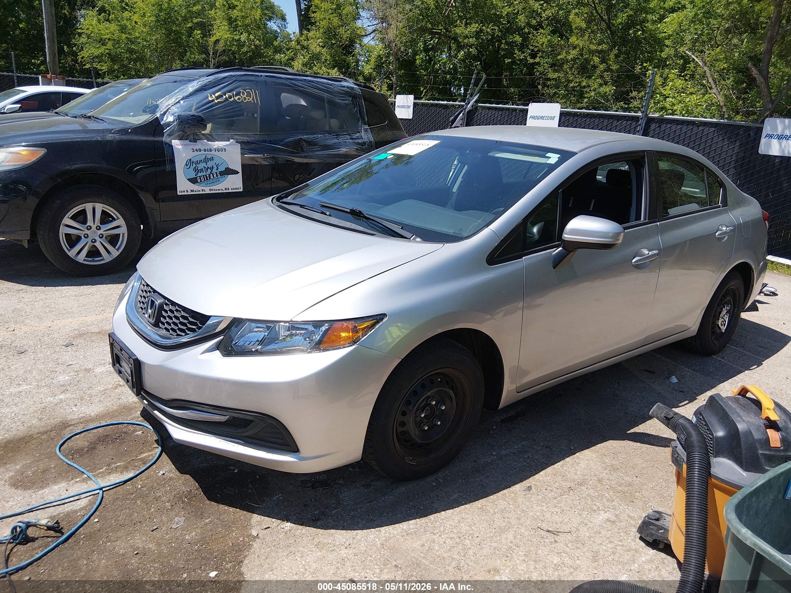 2015 Honda Civic Lx Silver vin: 19XFB2F57FE098866