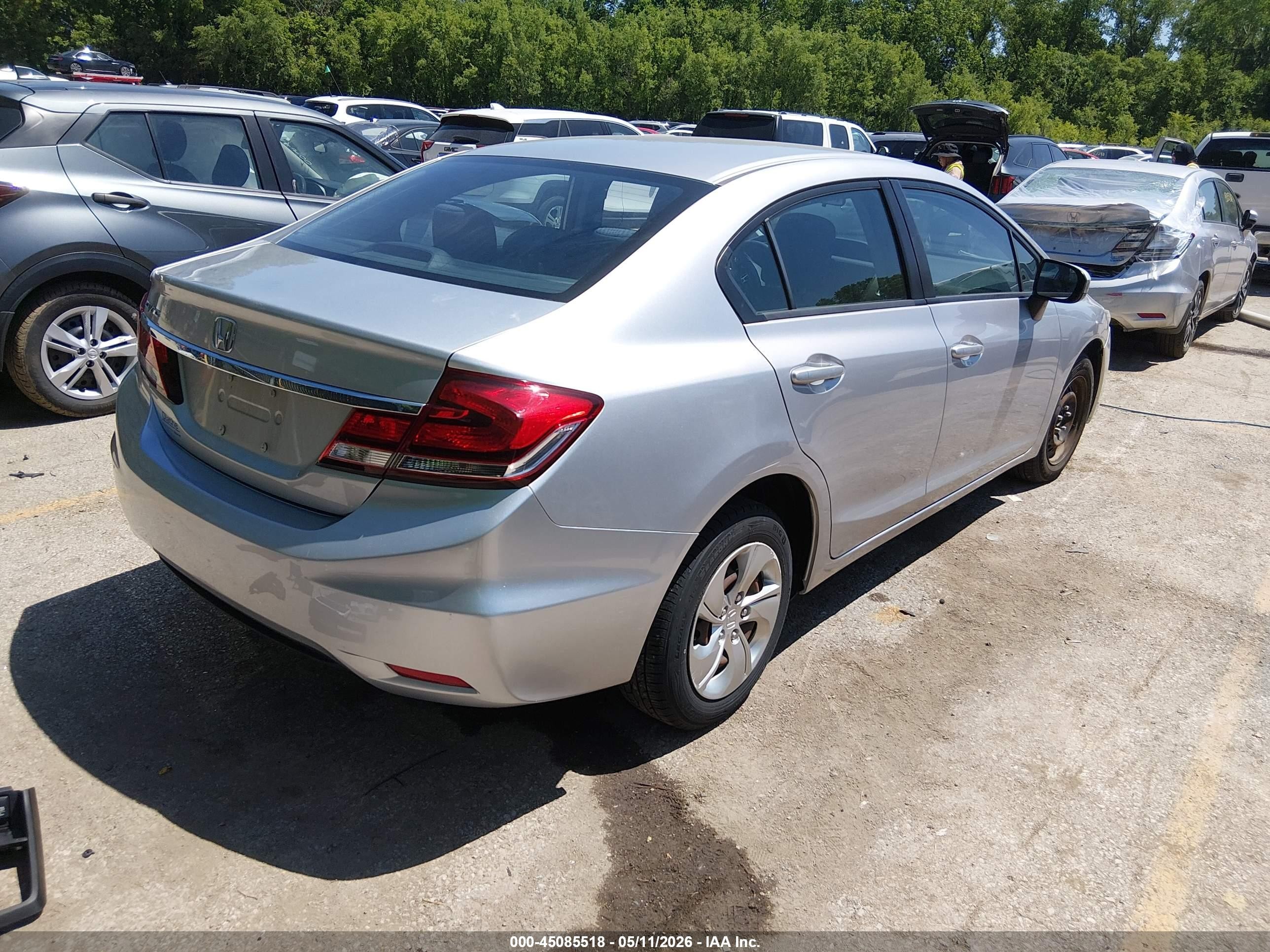 2015 Honda Civic Lx Silver vin: 19XFB2F57FE098866
