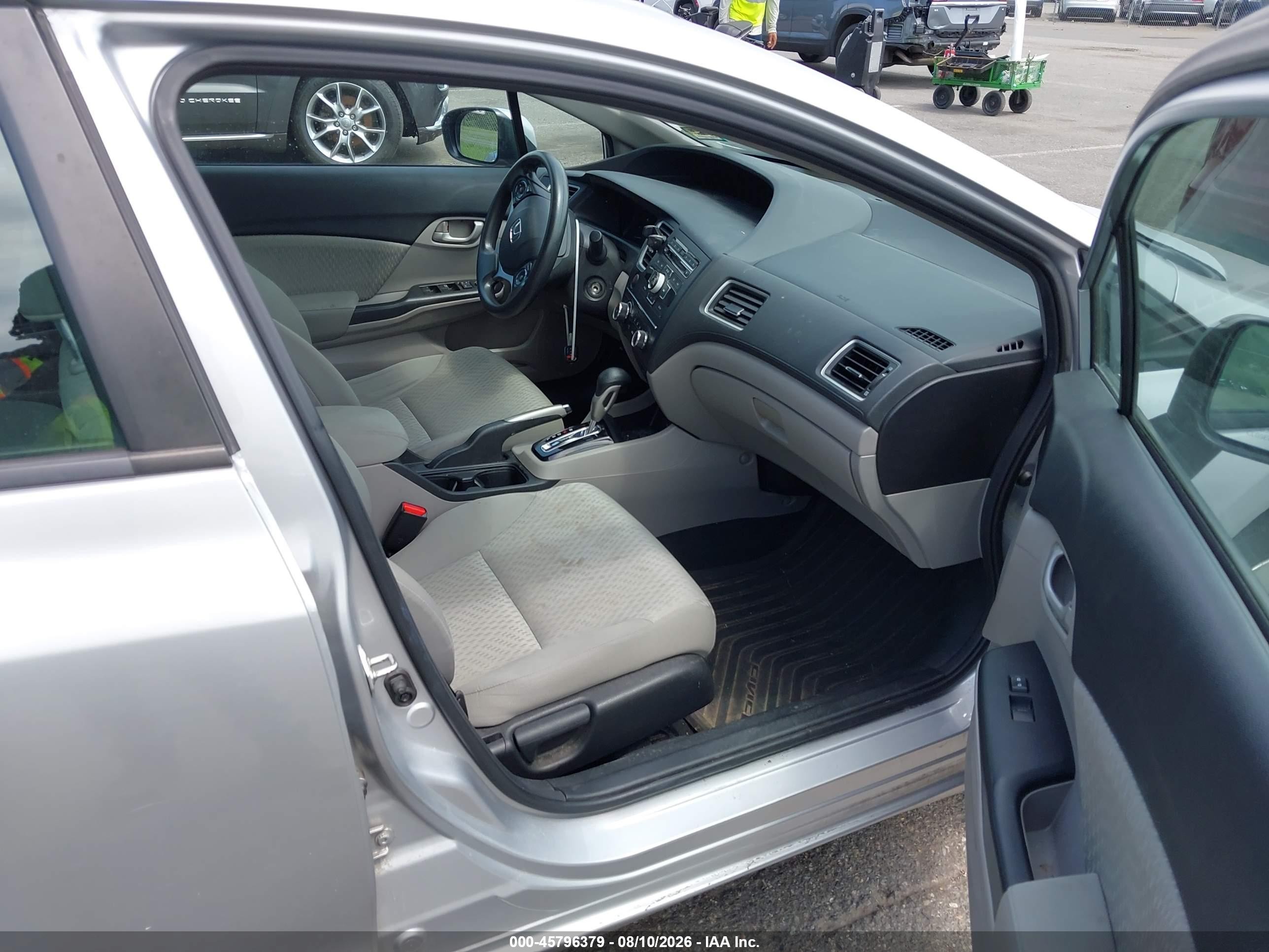 2015 Honda Civic Lx Silver vin: 19XFB2F57FE102575