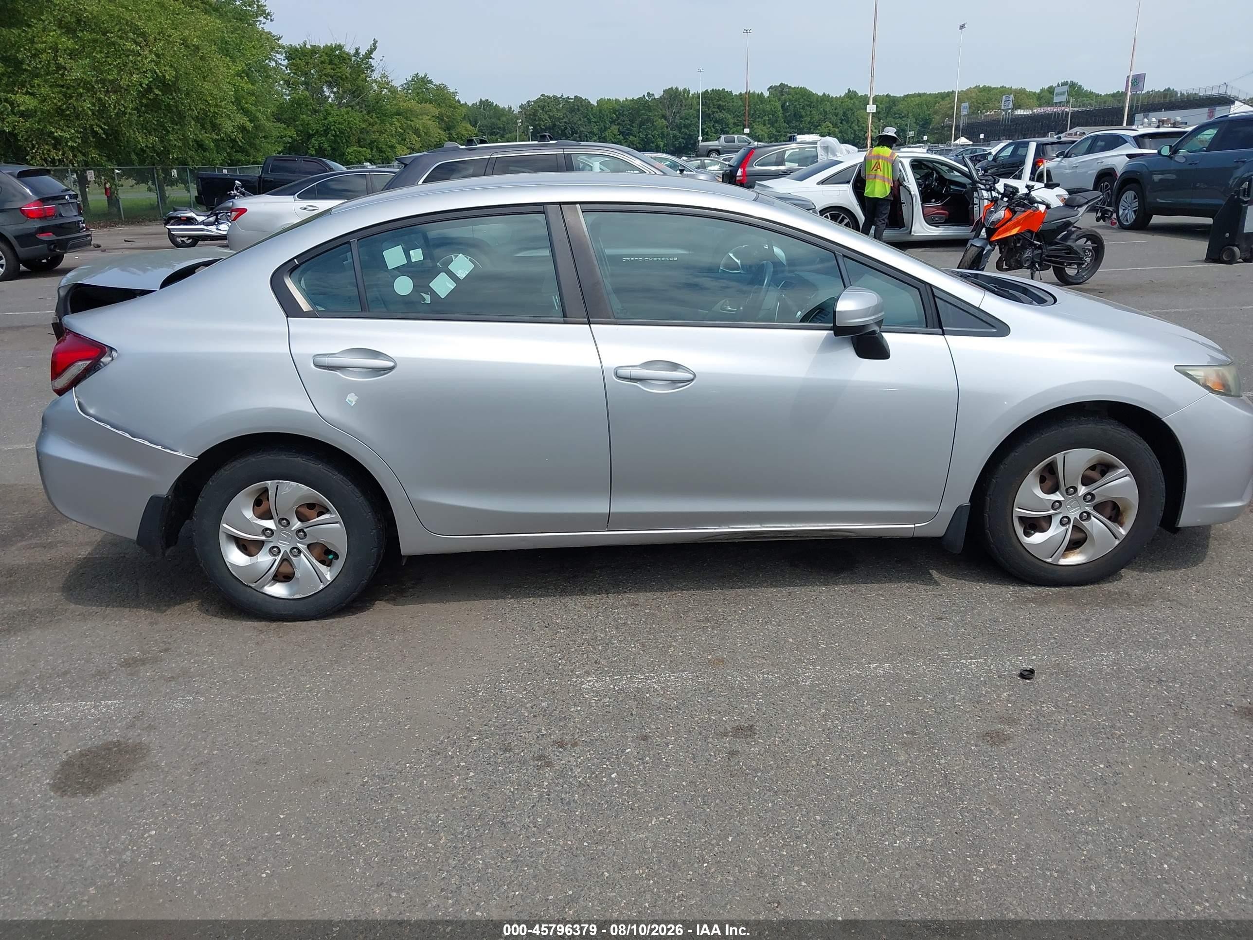 2015 Honda Civic Lx Silver vin: 19XFB2F57FE102575
