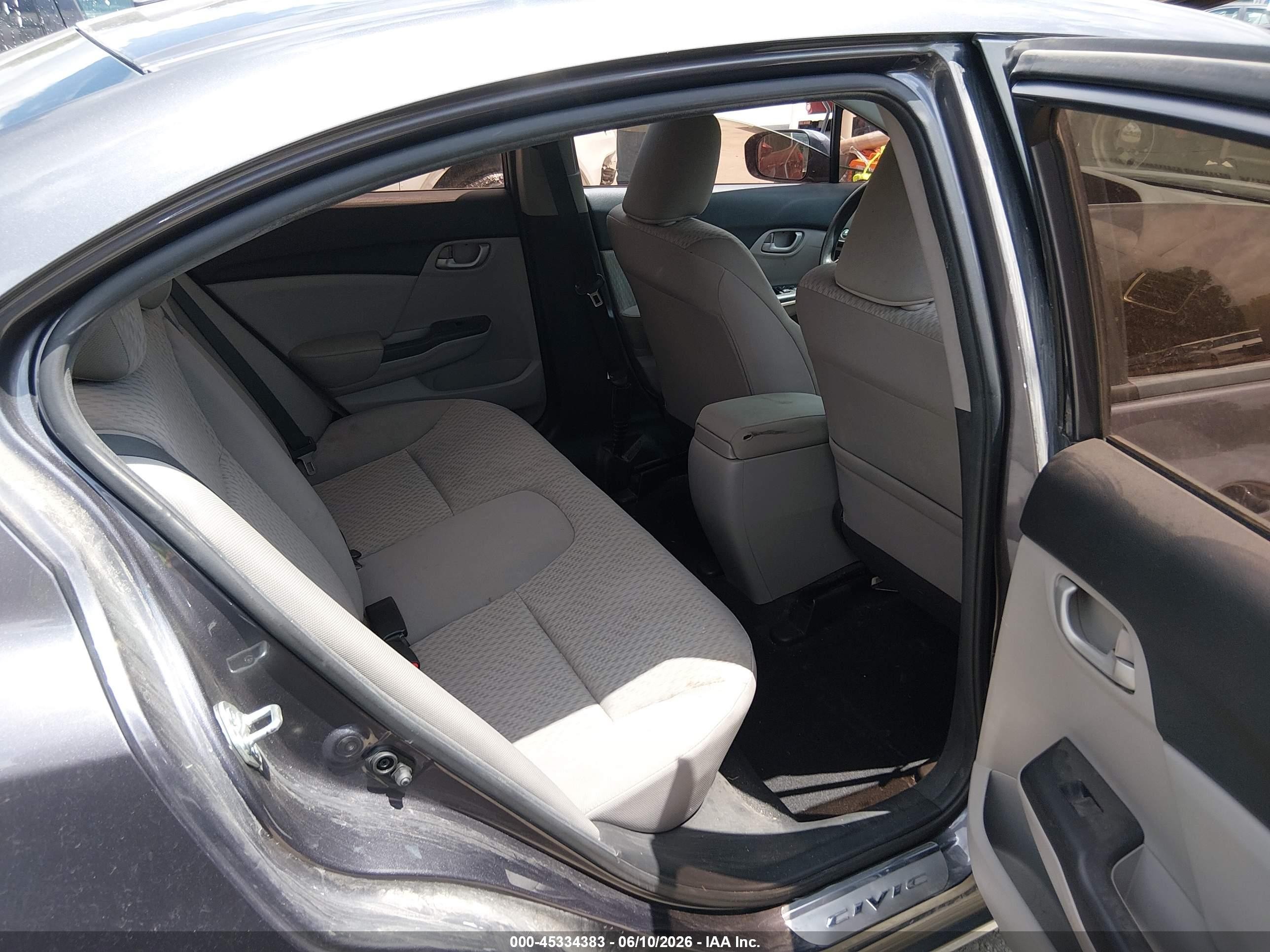 2015 Honda Civic Lx Gray vin: 19XFB2F57FE104648