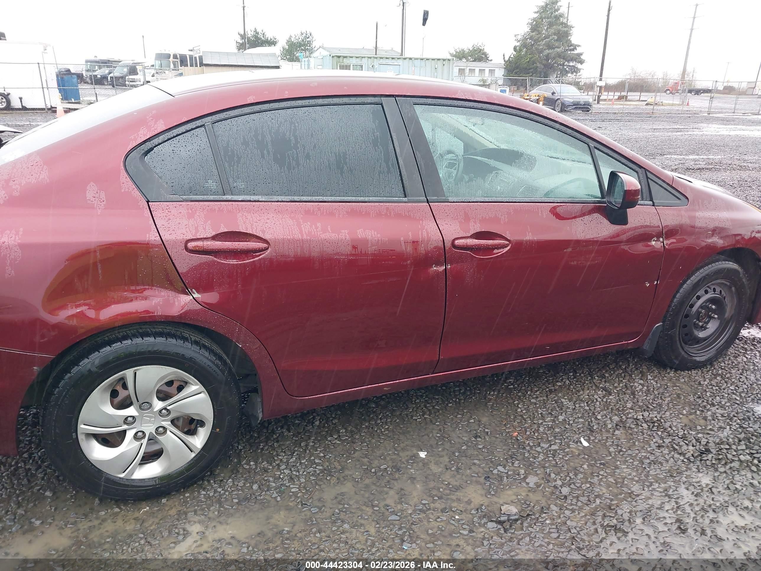 2015 Honda Civic Lx Красный vin: 19XFB2F57FE268126