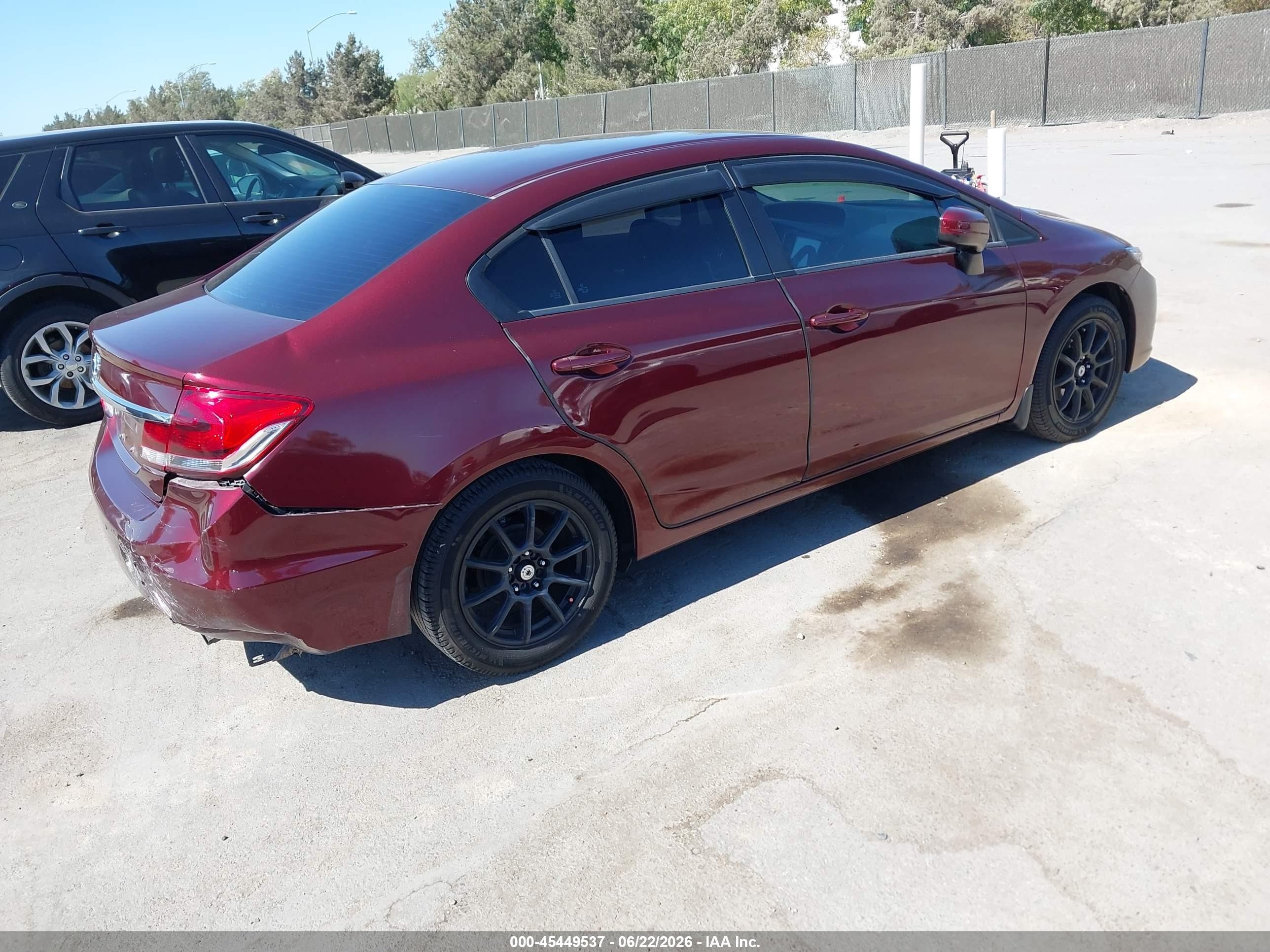 2015 Honda Civic Lx Burgundy vin: 19XFB2F57FE271902