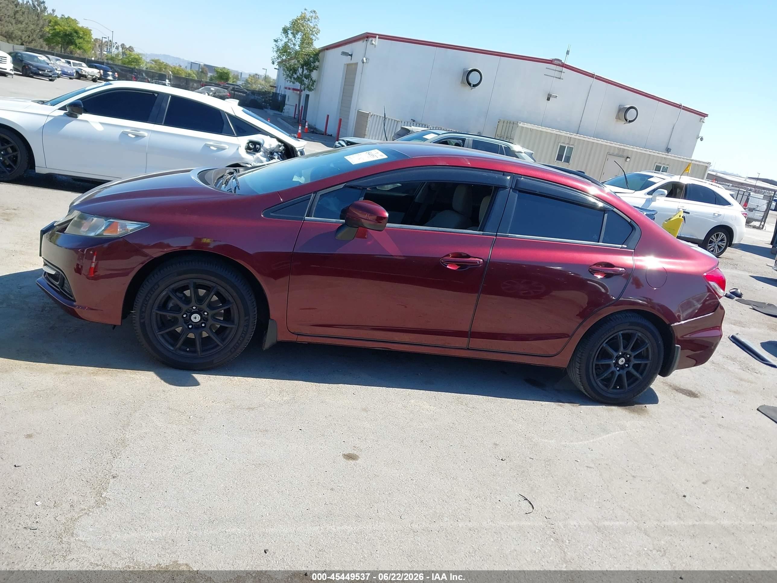 2015 Honda Civic Lx Burgundy vin: 19XFB2F57FE271902