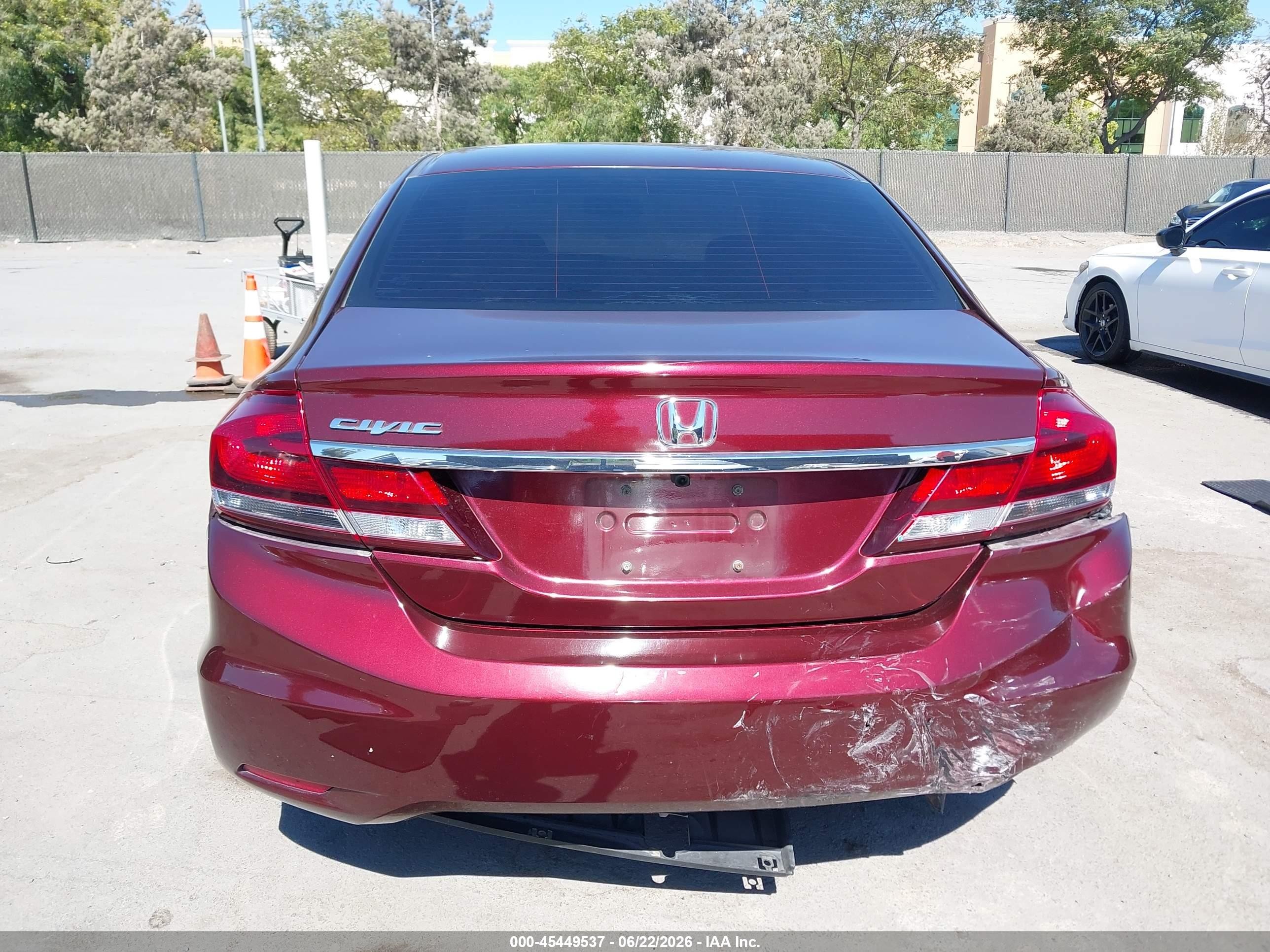 2015 Honda Civic Lx Burgundy vin: 19XFB2F57FE271902