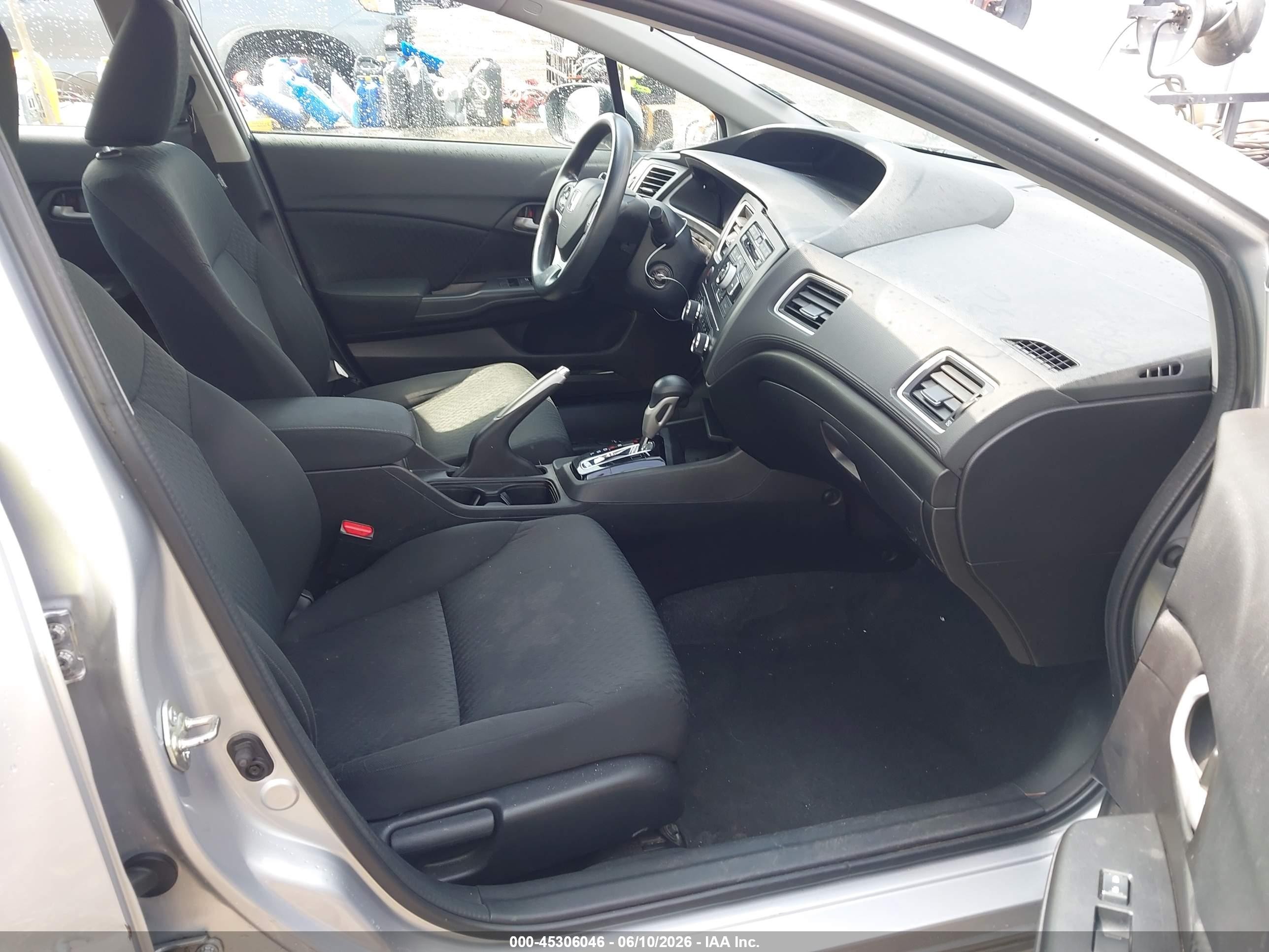 2015 Honda Civic Lx Silver vin: 19XFB2F57FE280101