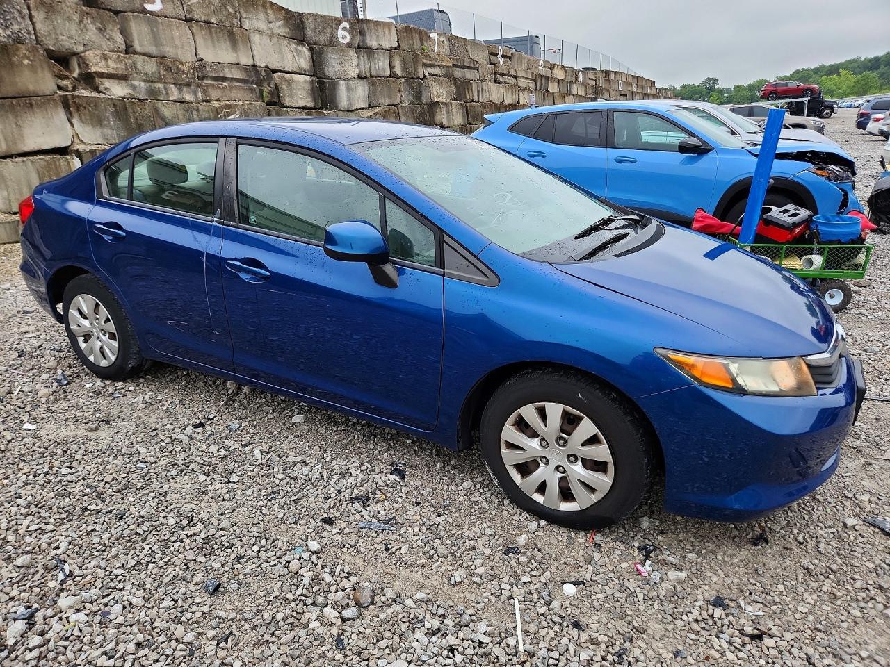 2012 Honda Civic Lx Blue vin: 19XFB2F58CE001329