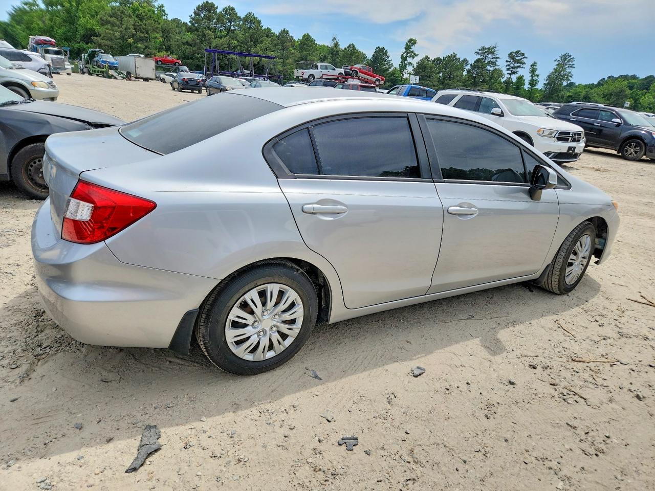 2012 Honda Civic Lx Silver vin: 19XFB2F58CE042656