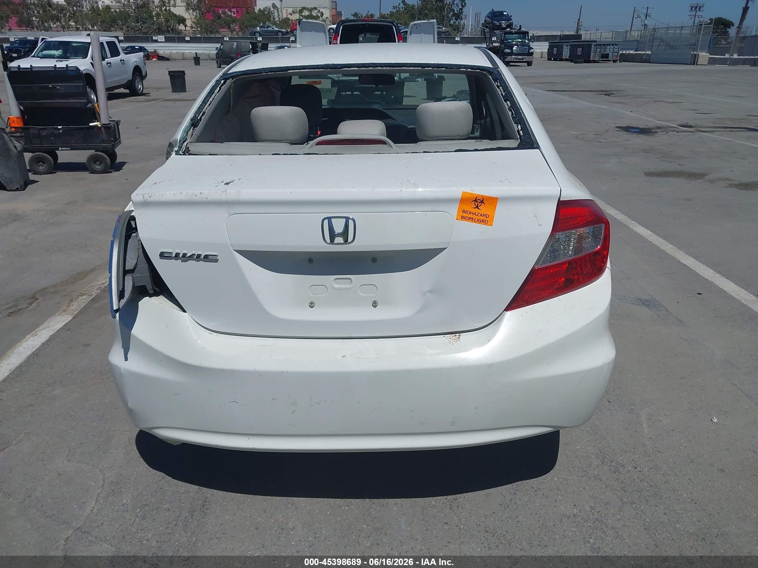 2012 Honda Civic Lx White vin: 19XFB2F58CE351348