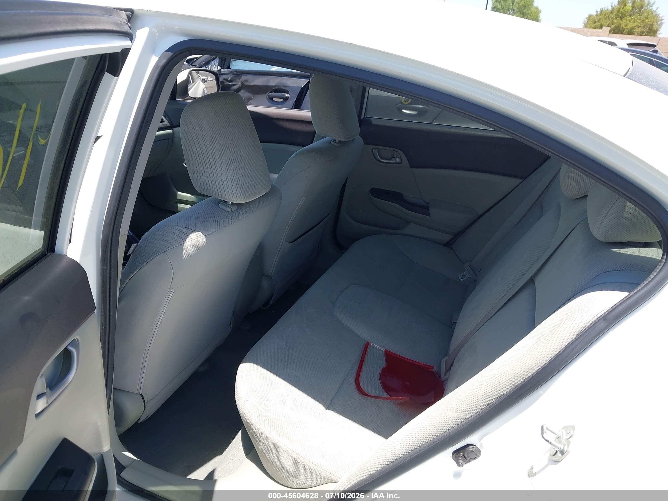 2012 Honda Civic Lx White vin: 19XFB2F58CE382616