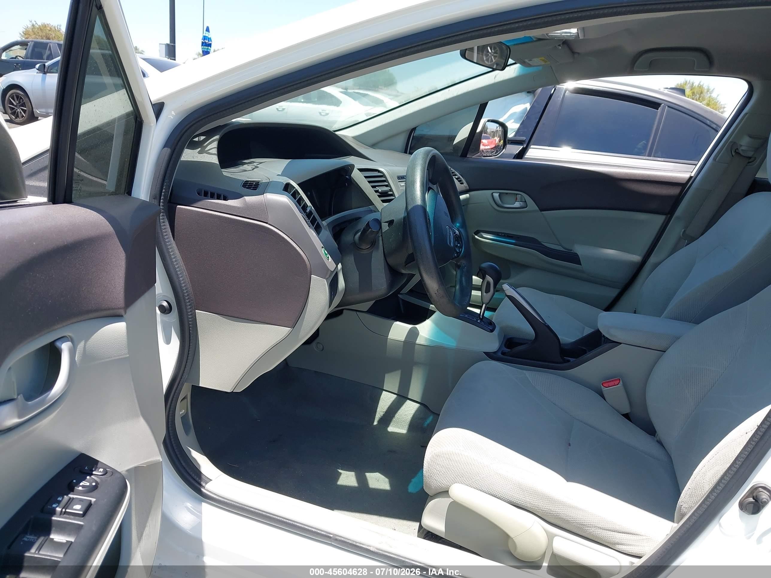 2012 Honda Civic Lx White vin: 19XFB2F58CE382616