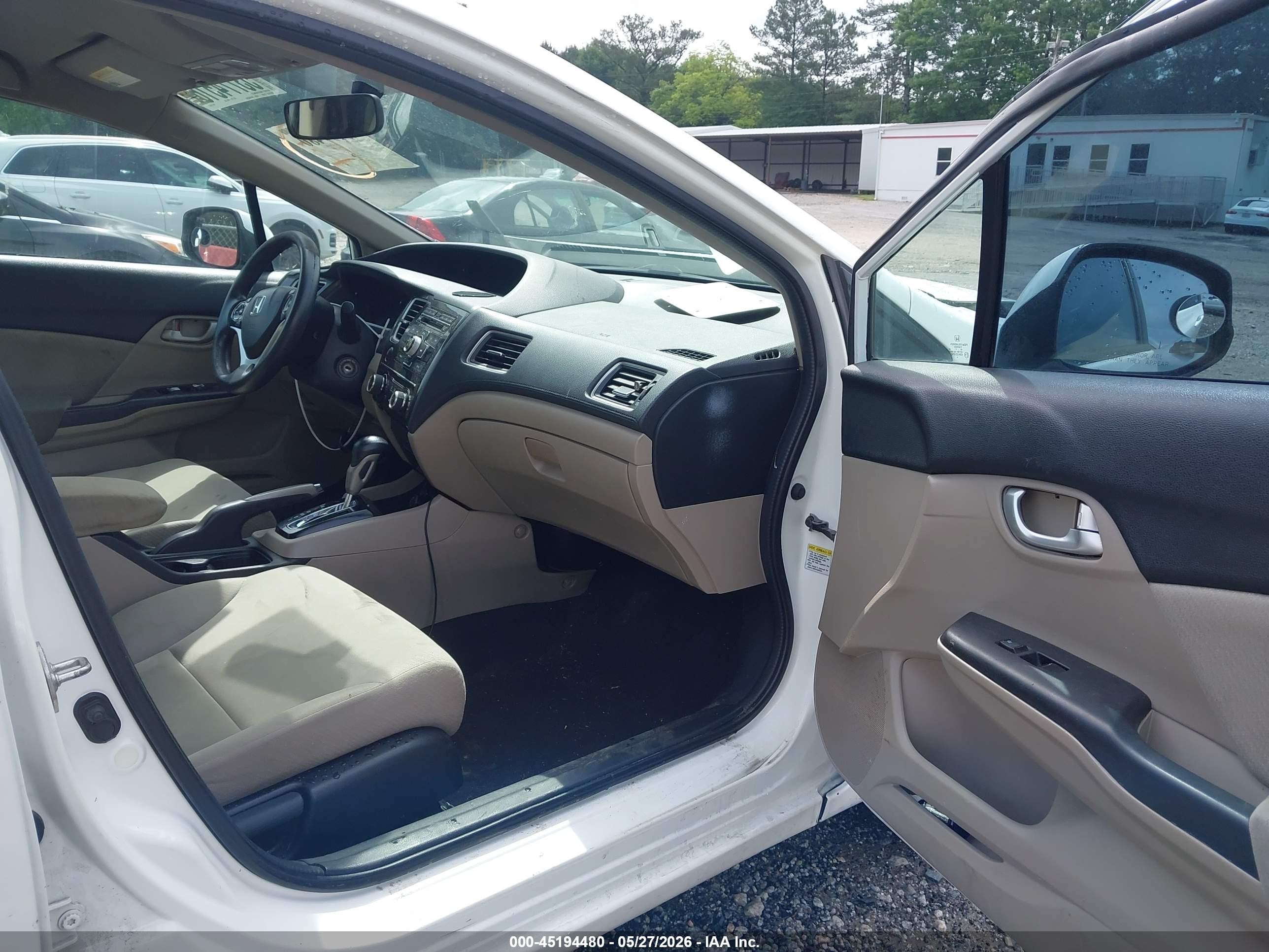 2013 Honda Civic Lx White vin: 19XFB2F58DE015037