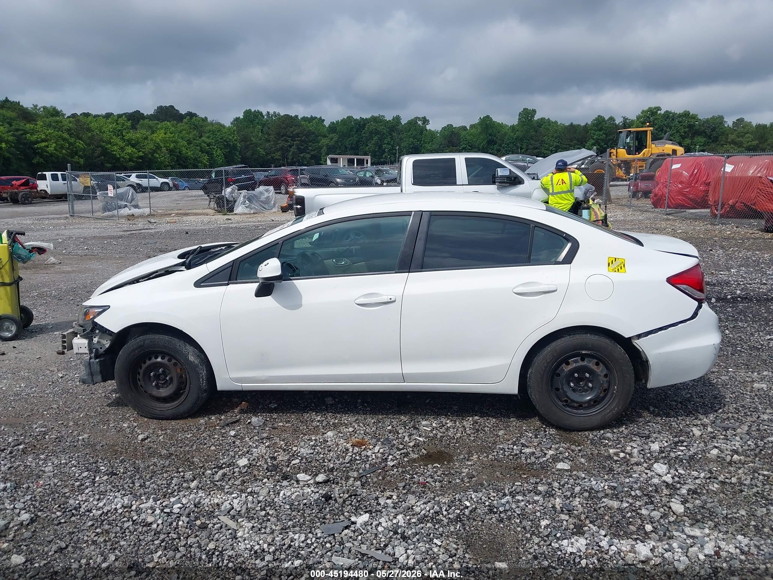 2013 Honda Civic Lx White vin: 19XFB2F58DE015037