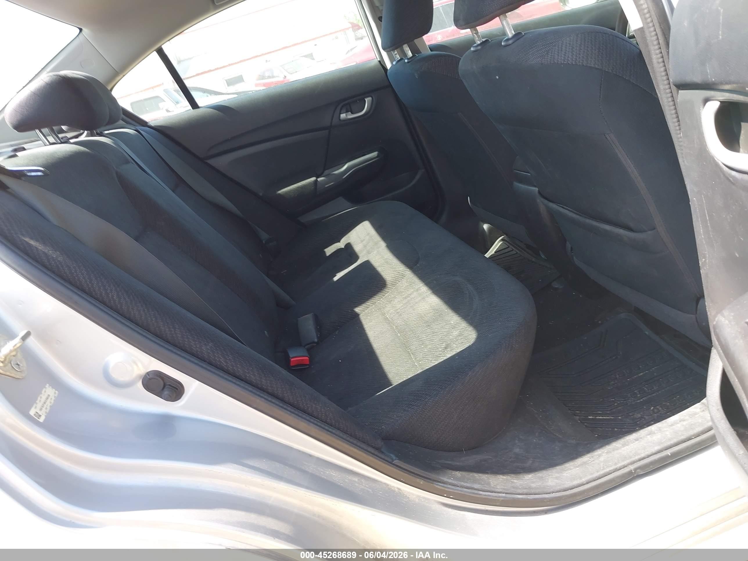 2013 Honda Civic Lx Silver vin: 19XFB2F58DE050595