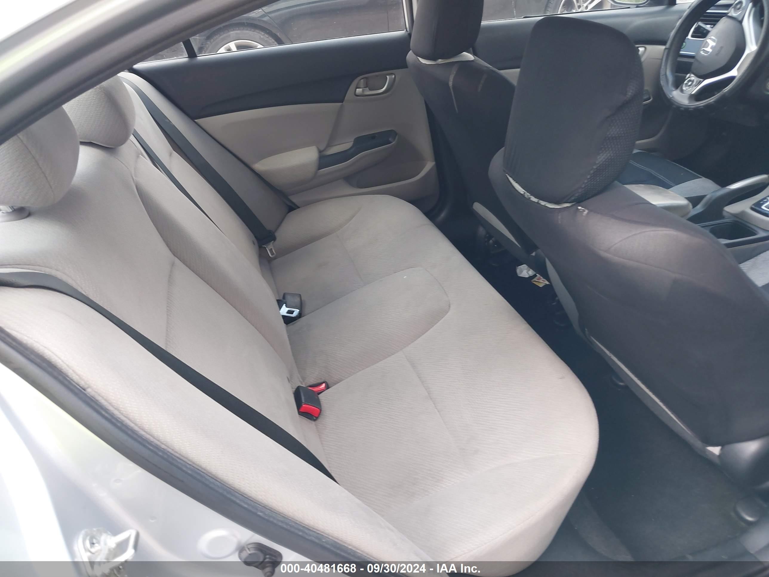 2013 Honda Civic Lx Silver vin: 19XFB2F58DE053349