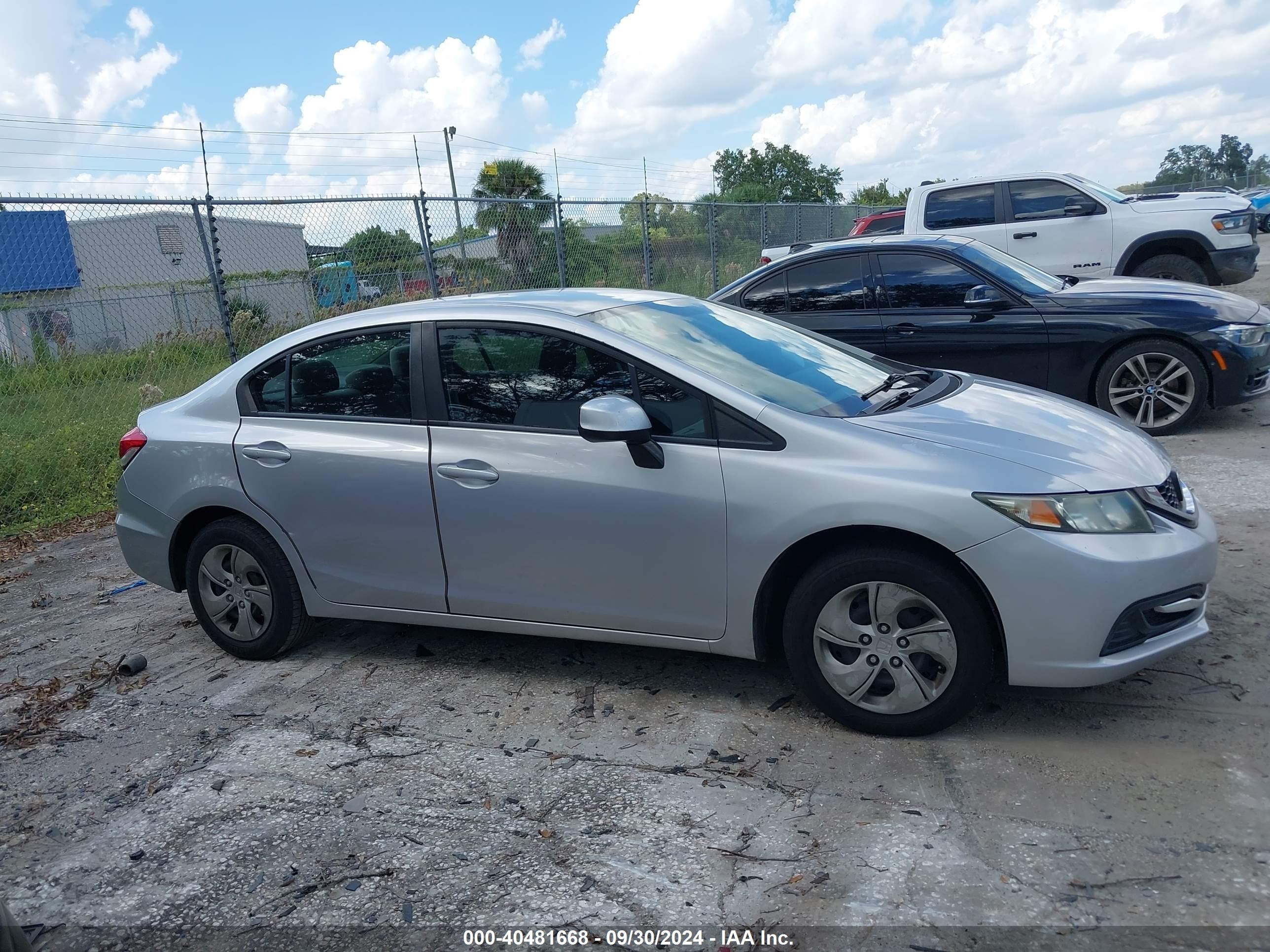 2013 Honda Civic Lx Silver vin: 19XFB2F58DE053349