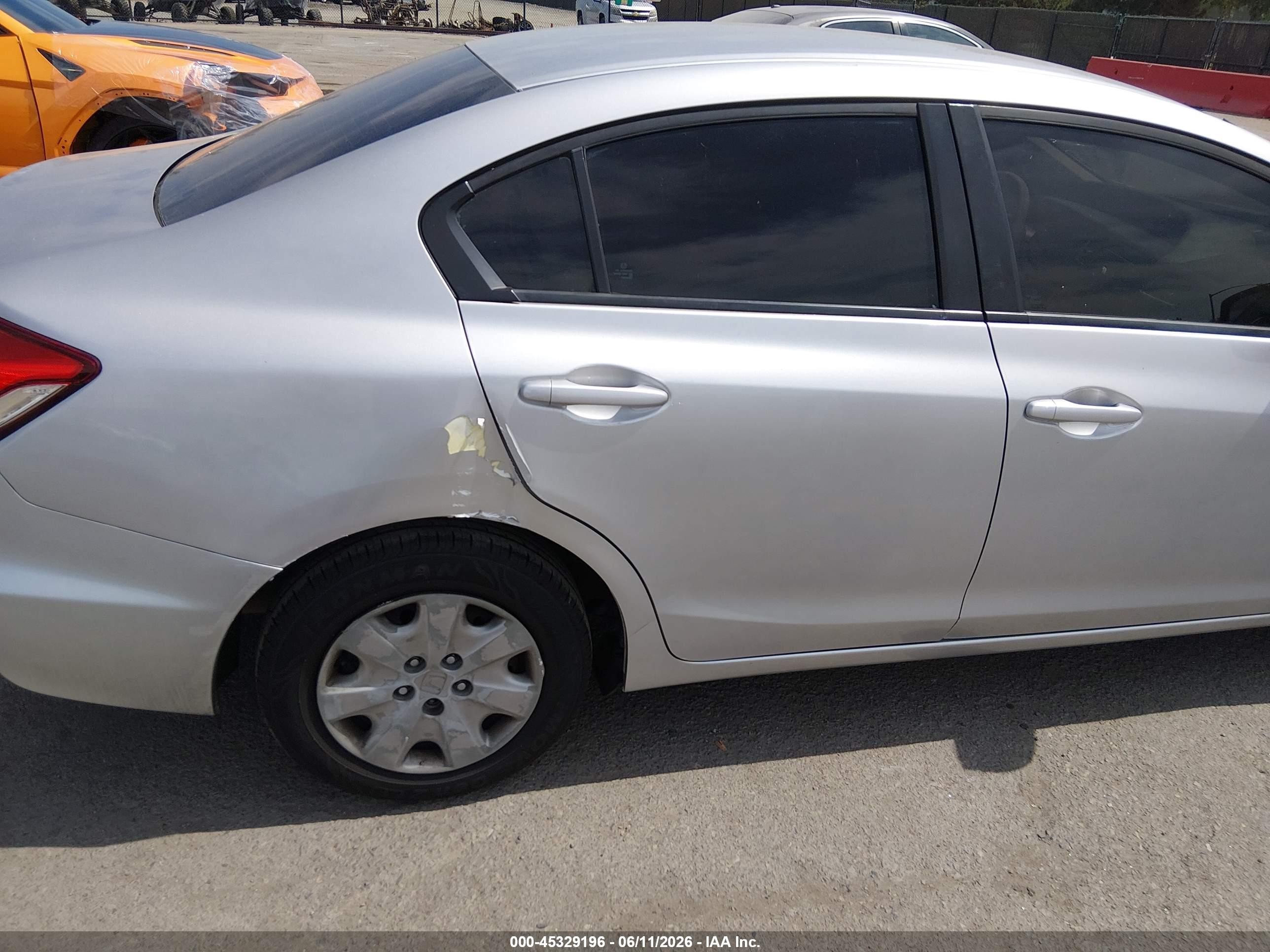 2013 Honda Civic Lx Silver vin: 19XFB2F58DE240025