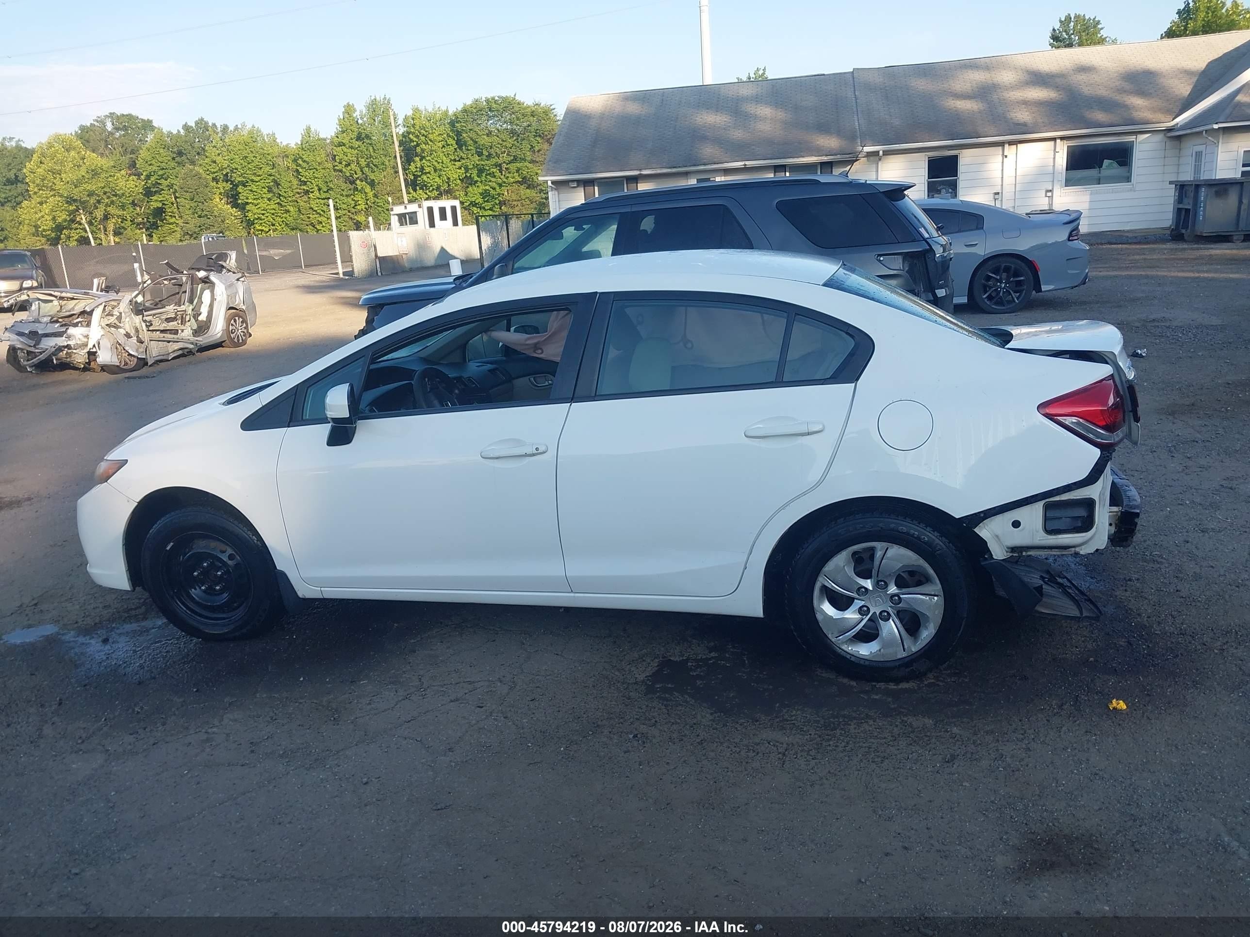 2014 Honda Civic Lx White vin: 19XFB2F58EE033183