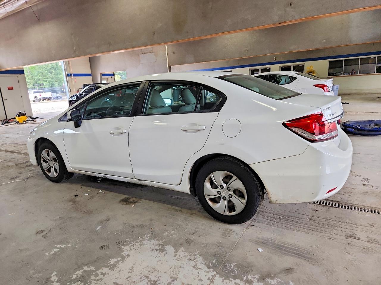 2014 Honda Civic White vin: 19XFB2F58EE204109