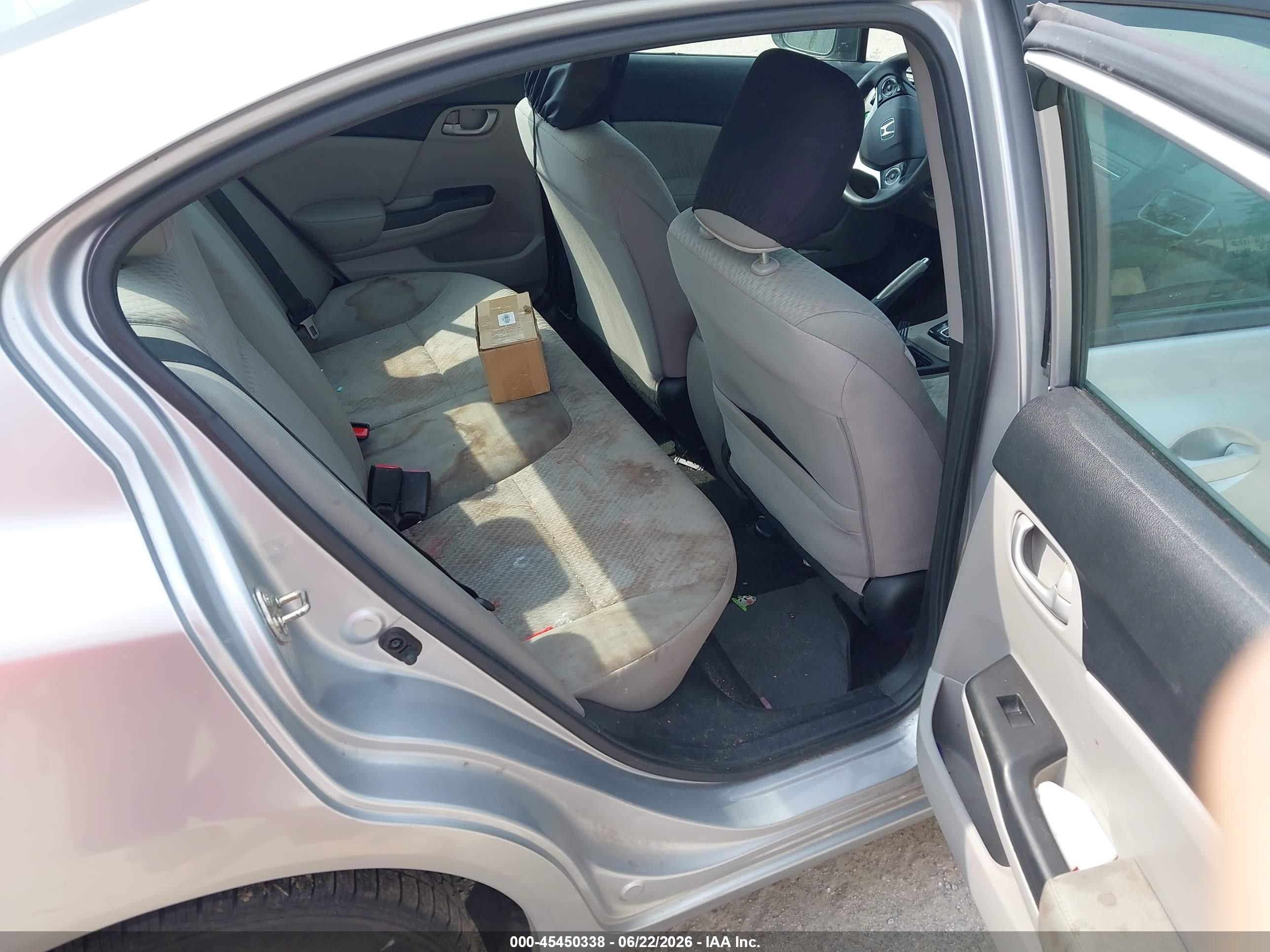 2014 Honda Civic Lx Silver vin: 19XFB2F58EE213960
