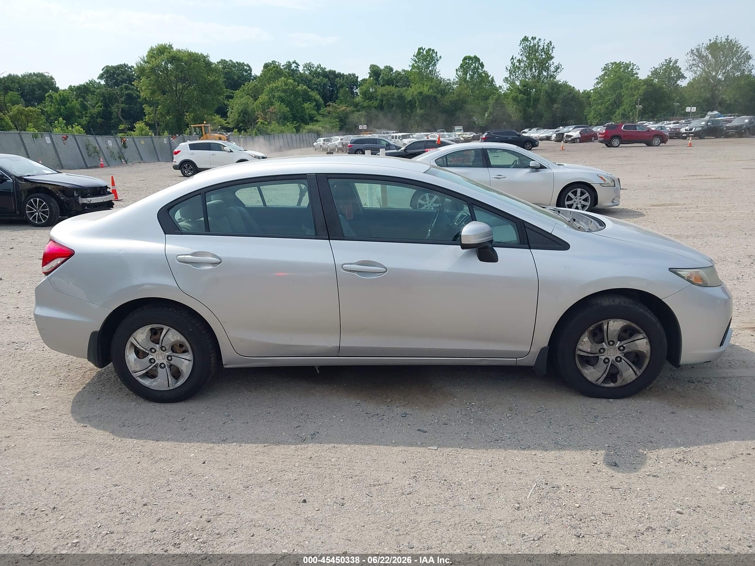 2014 Honda Civic Lx Silver vin: 19XFB2F58EE213960