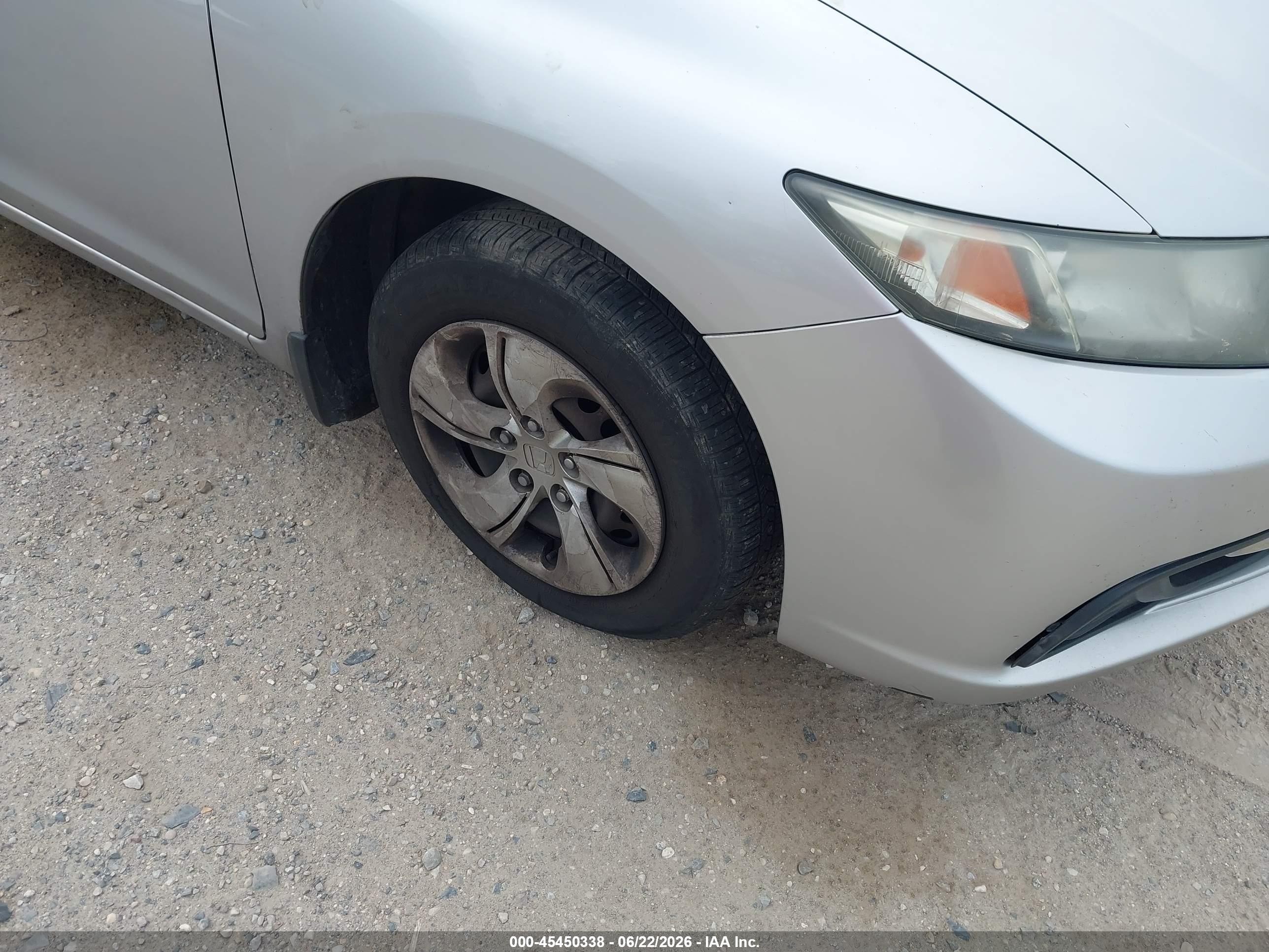2014 Honda Civic Lx Silver vin: 19XFB2F58EE213960