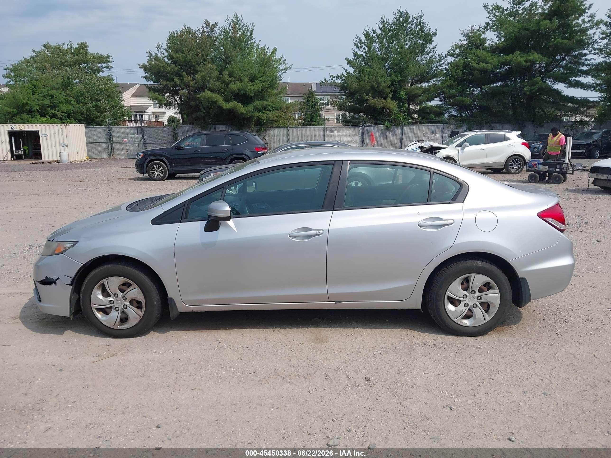 2014 Honda Civic Lx Silver vin: 19XFB2F58EE213960