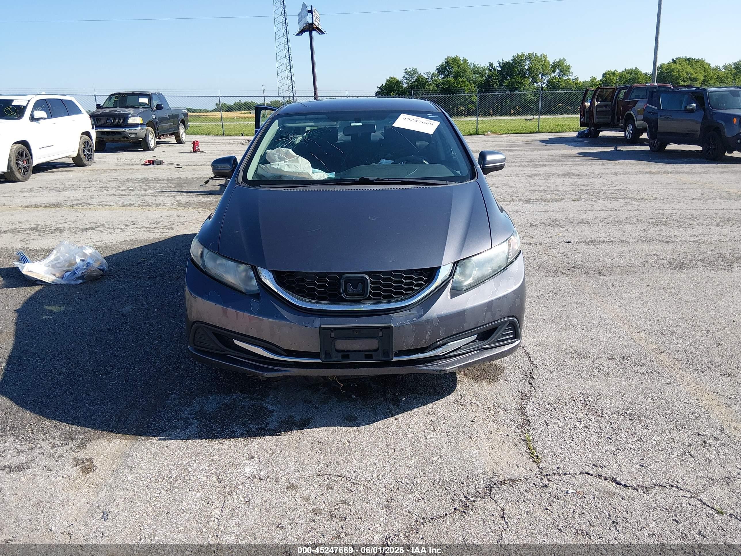 2014 Honda Civic Lx Серый vin: 19XFB2F58EE254167