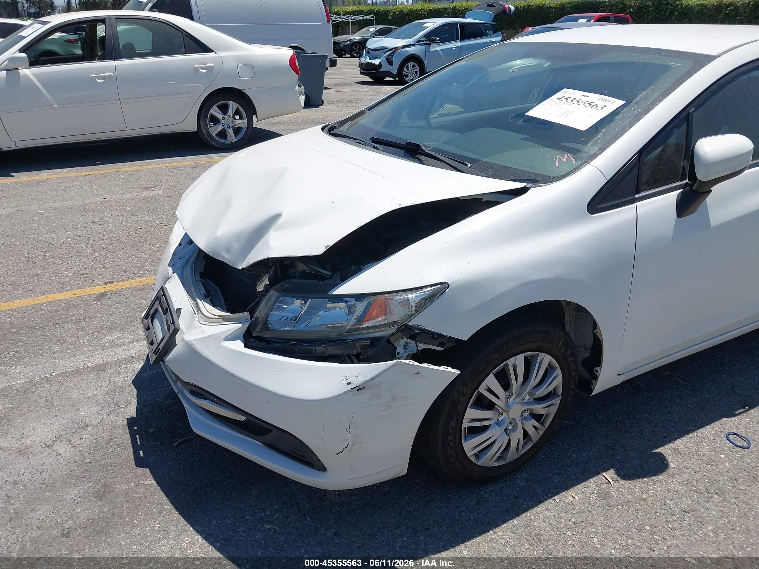 2014 Honda Civic Lx White vin: 19XFB2F58EE259949