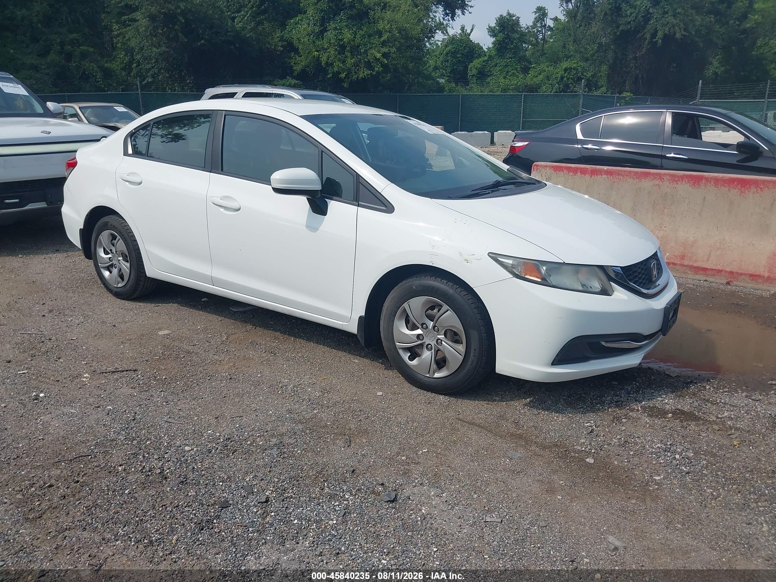 2015 Honda Civic Lx White vin: 19XFB2F58FE007944