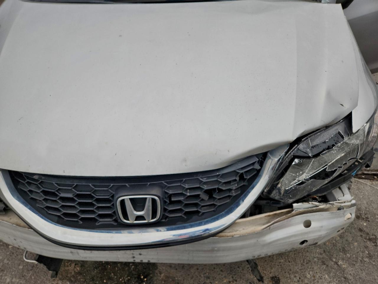 2015 Honda Civic Lx Silver vin: 19XFB2F58FE055721