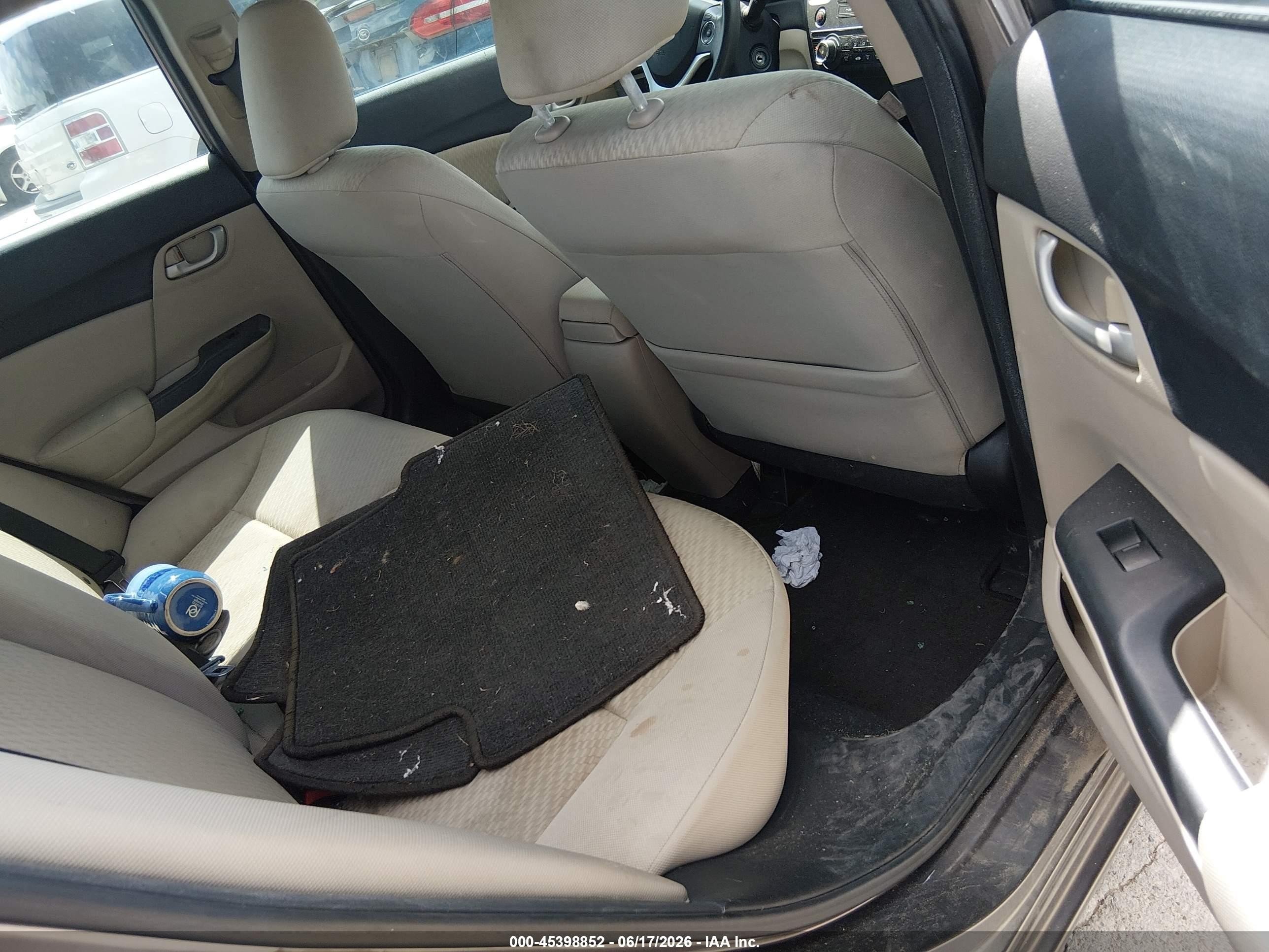 2015 Honda Civic Lx Beige vin: 19XFB2F58FE101113