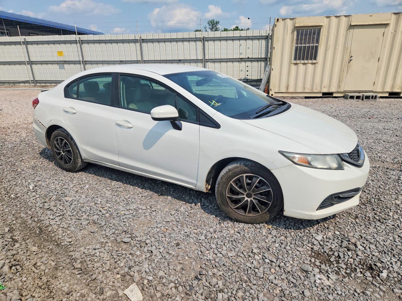 2015 Honda Civic Lx Белый vin: 19XFB2F58FE101922
