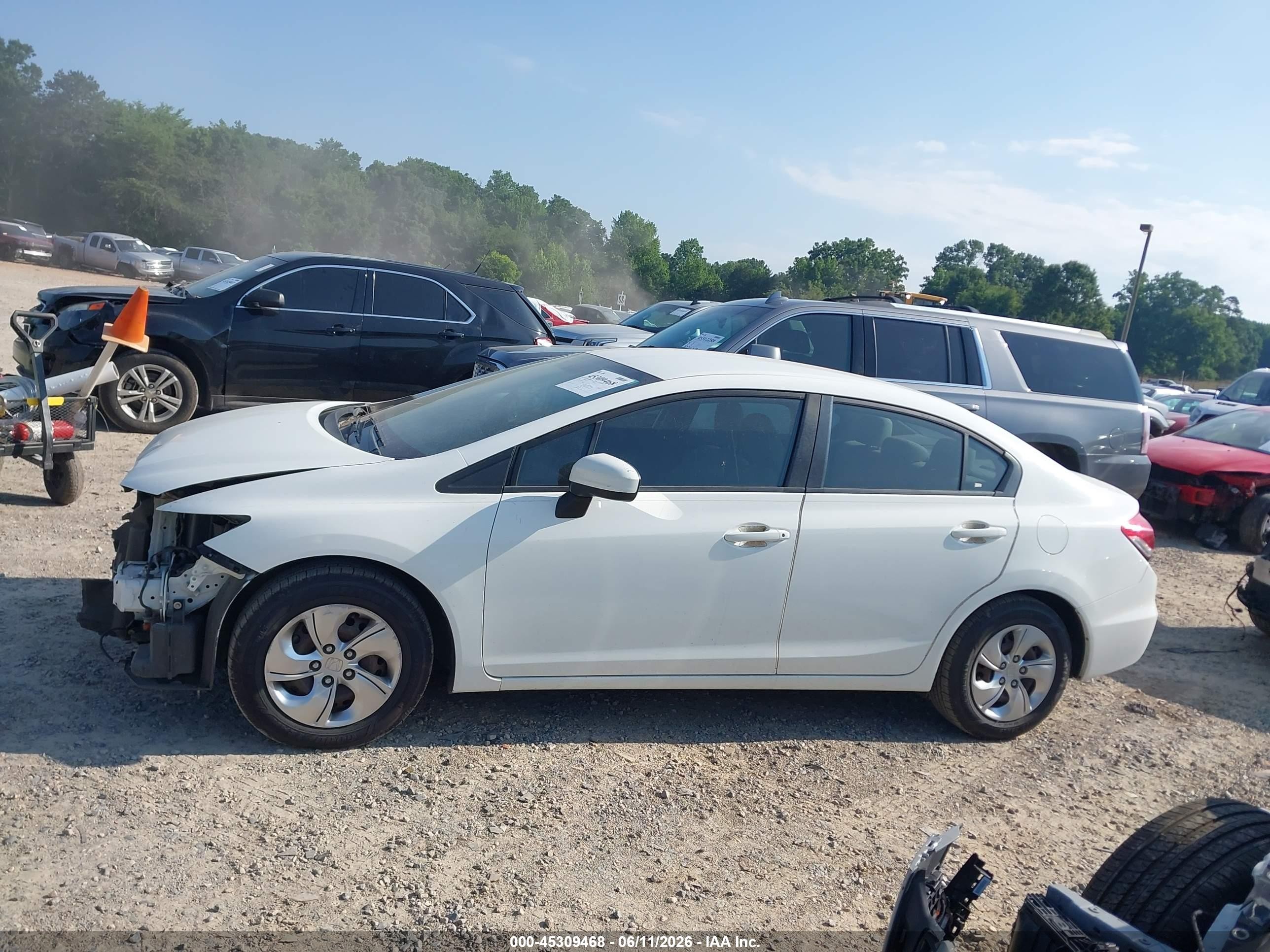 2015 Honda Civic Lx White vin: 19XFB2F58FE106179