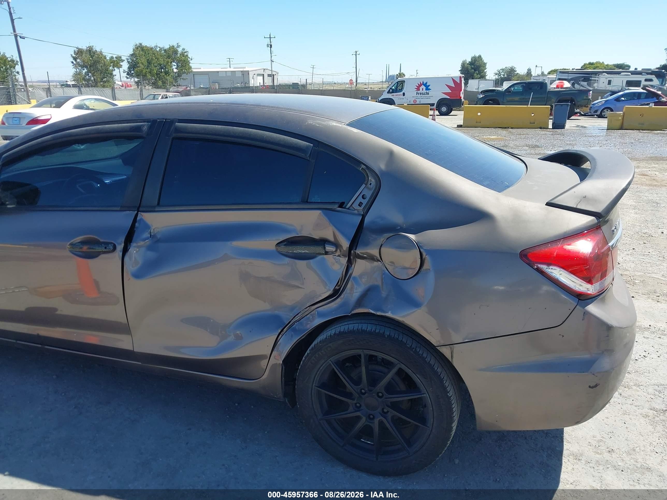 2015 Honda Civic Lx Brown vin: 19XFB2F58FE233997