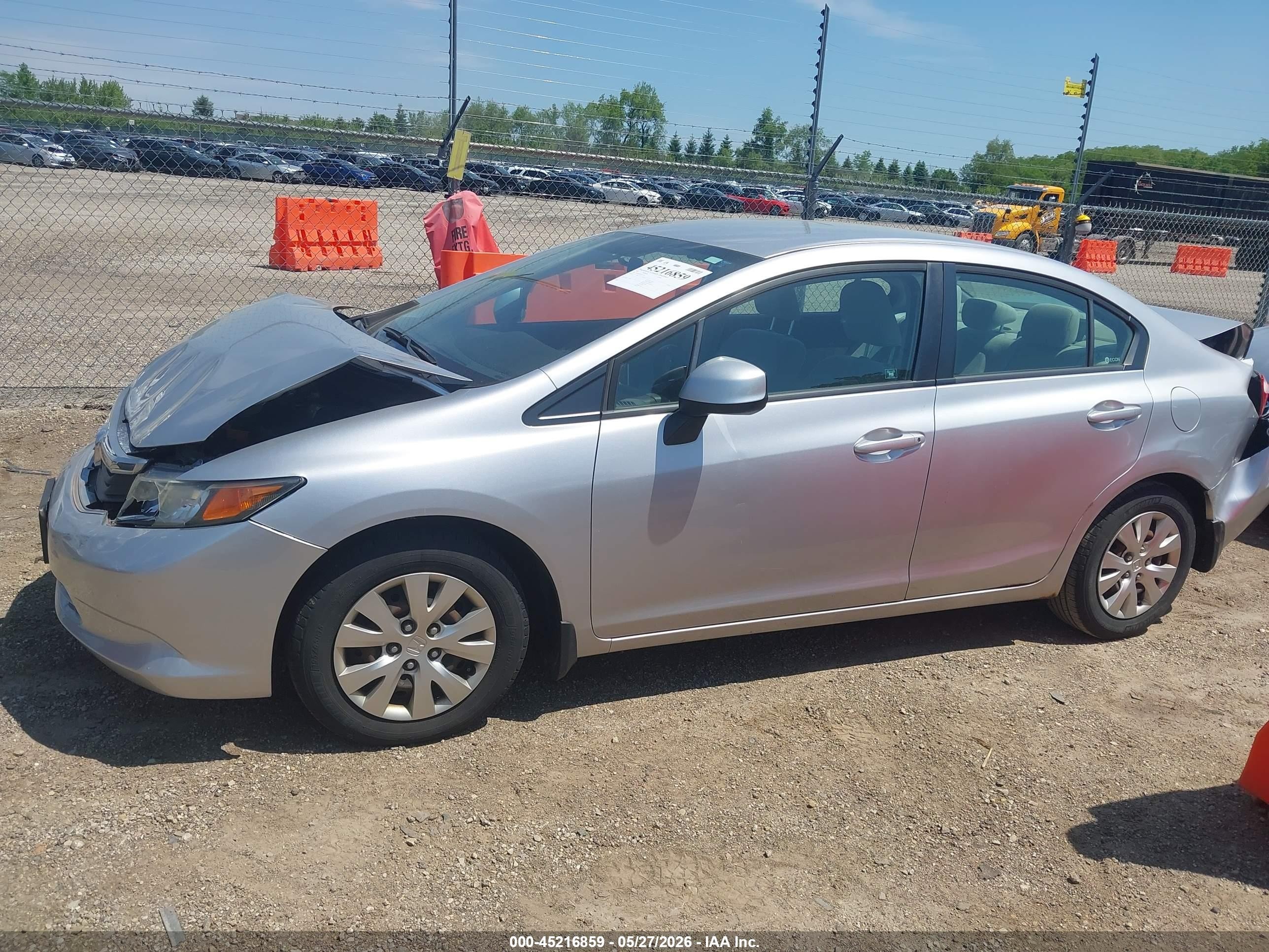 2012 Honda Civic Lx Silver vin: 19XFB2F59CE013070