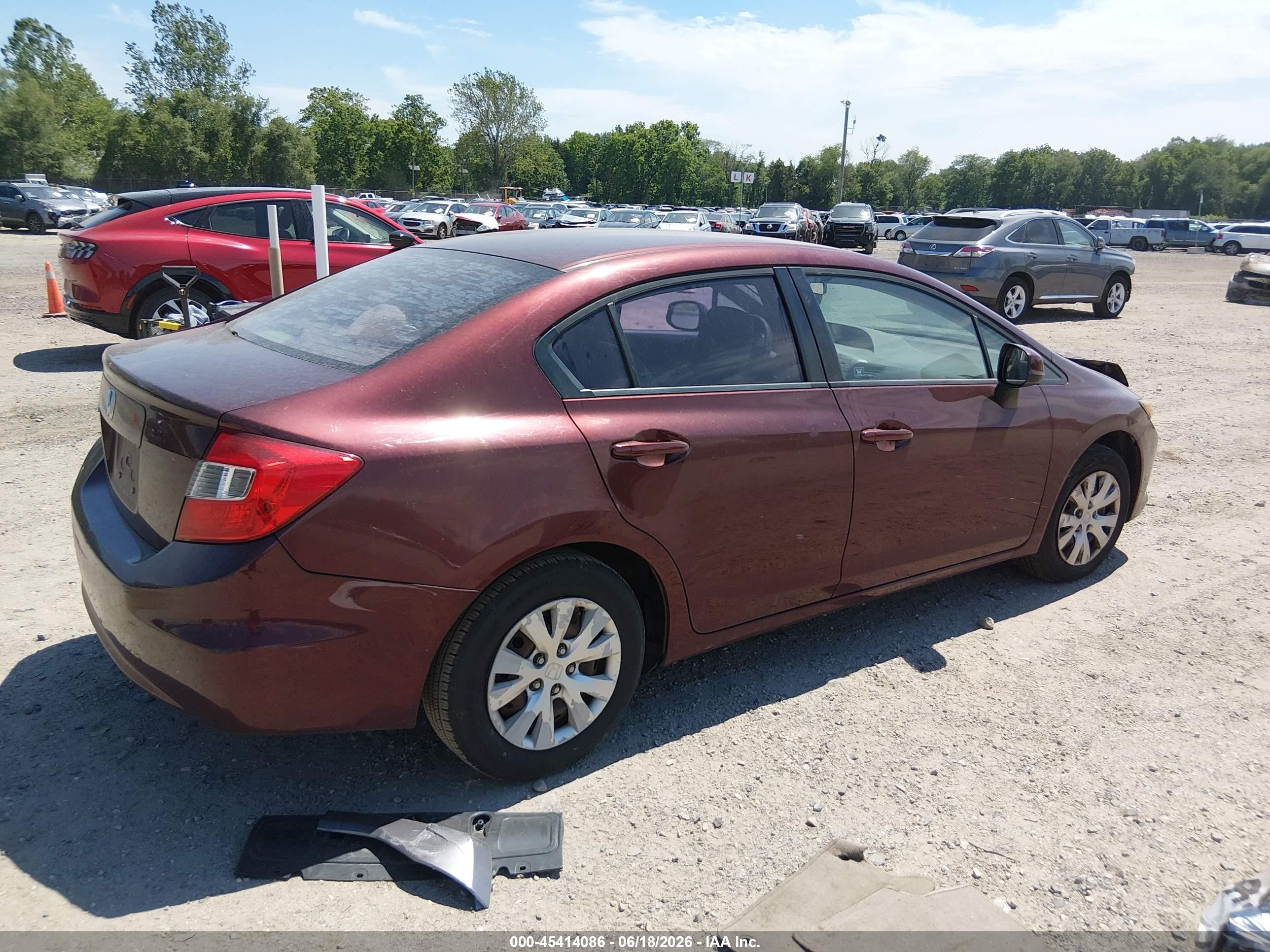 2012 Honda Civic Lx Burgundy vin: 19XFB2F59CE377277