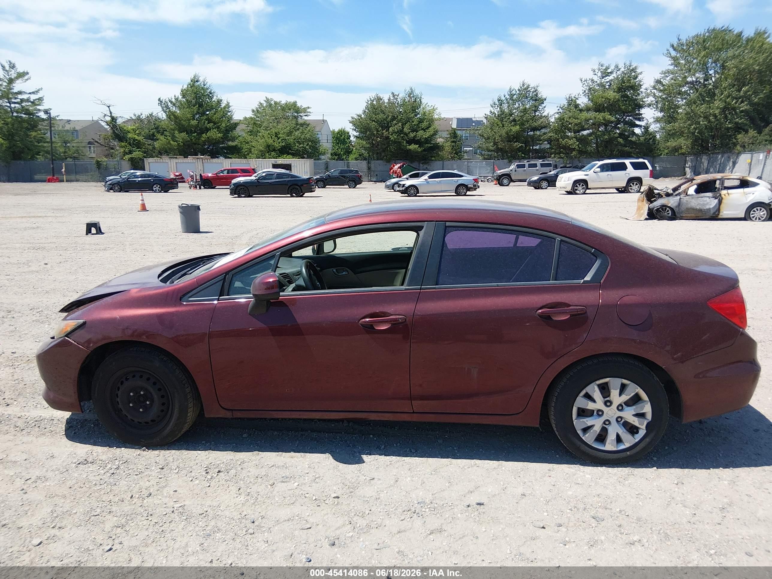 2012 Honda Civic Lx Burgundy vin: 19XFB2F59CE377277