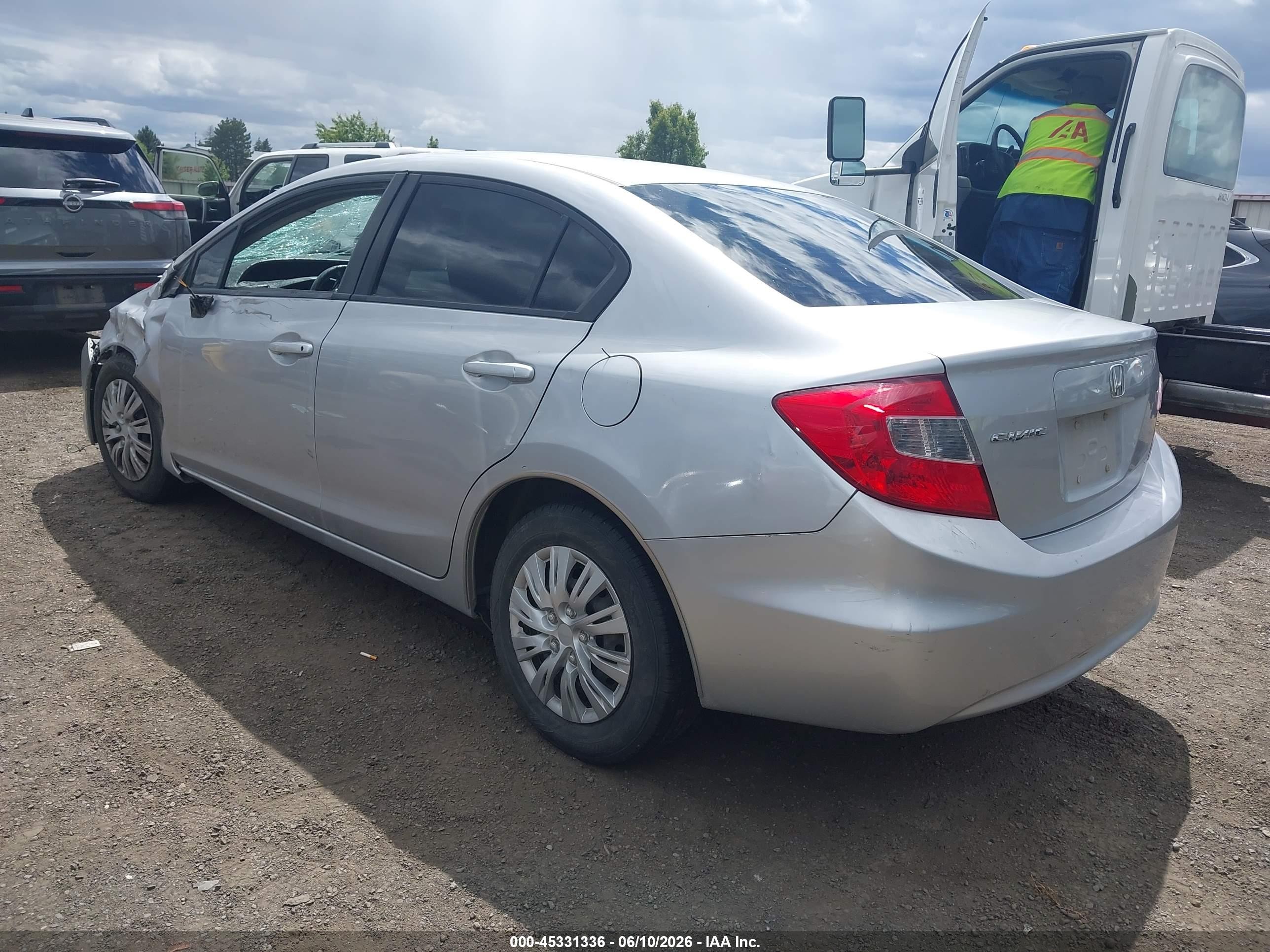 2012 Honda Civic Lx Silver vin: 19XFB2F59CE381684