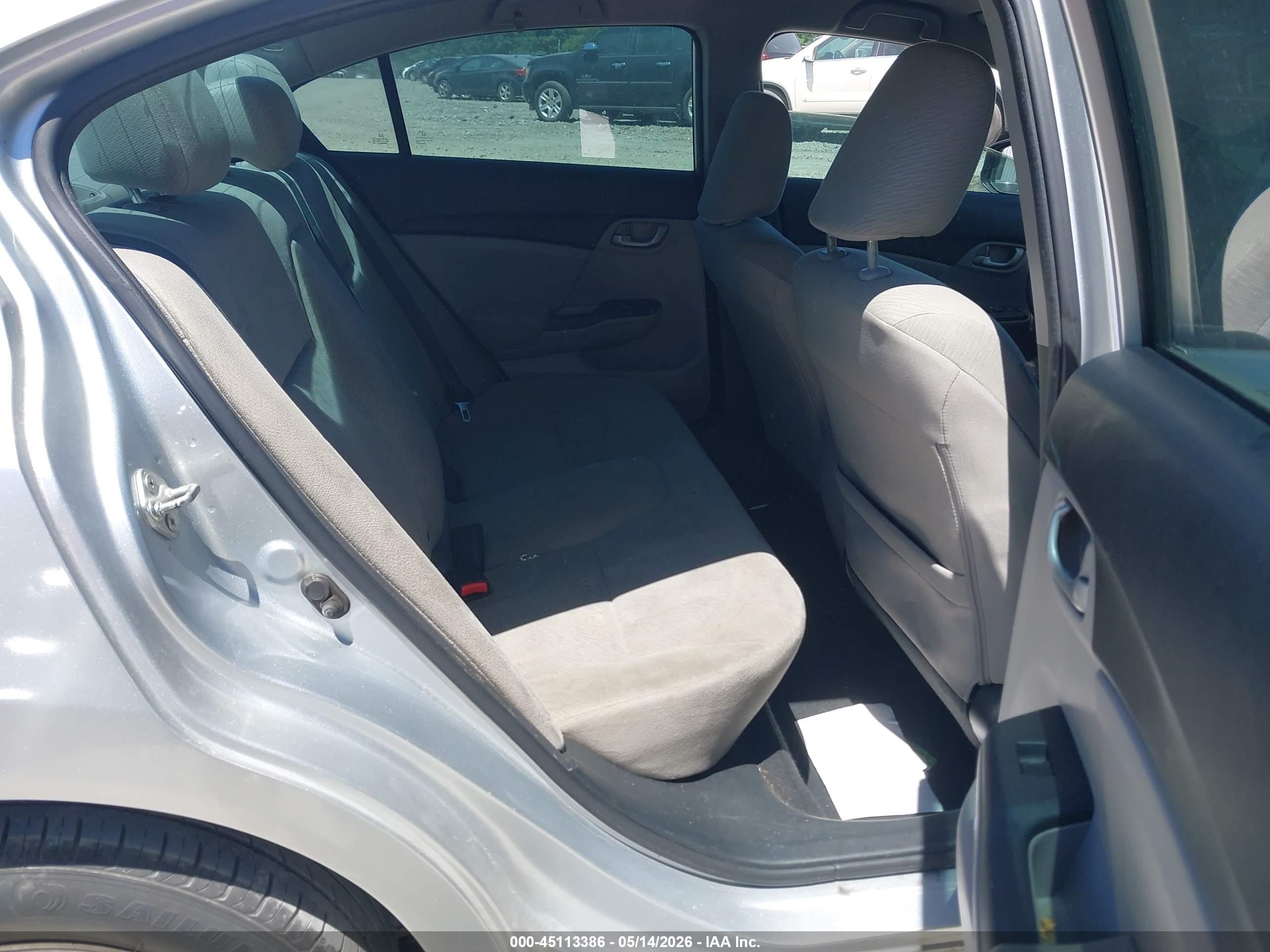 2013 Honda Civic Lx Silver vin: 19XFB2F59DE040738